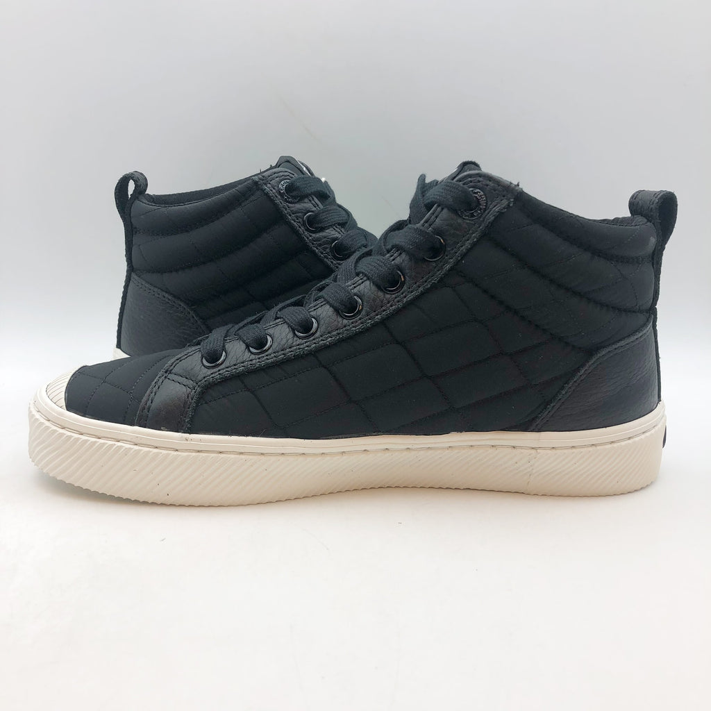 Cariuma Womens OCA High Sneakers Size 8 EU 9 Black Quilted Premium Leather NIB
