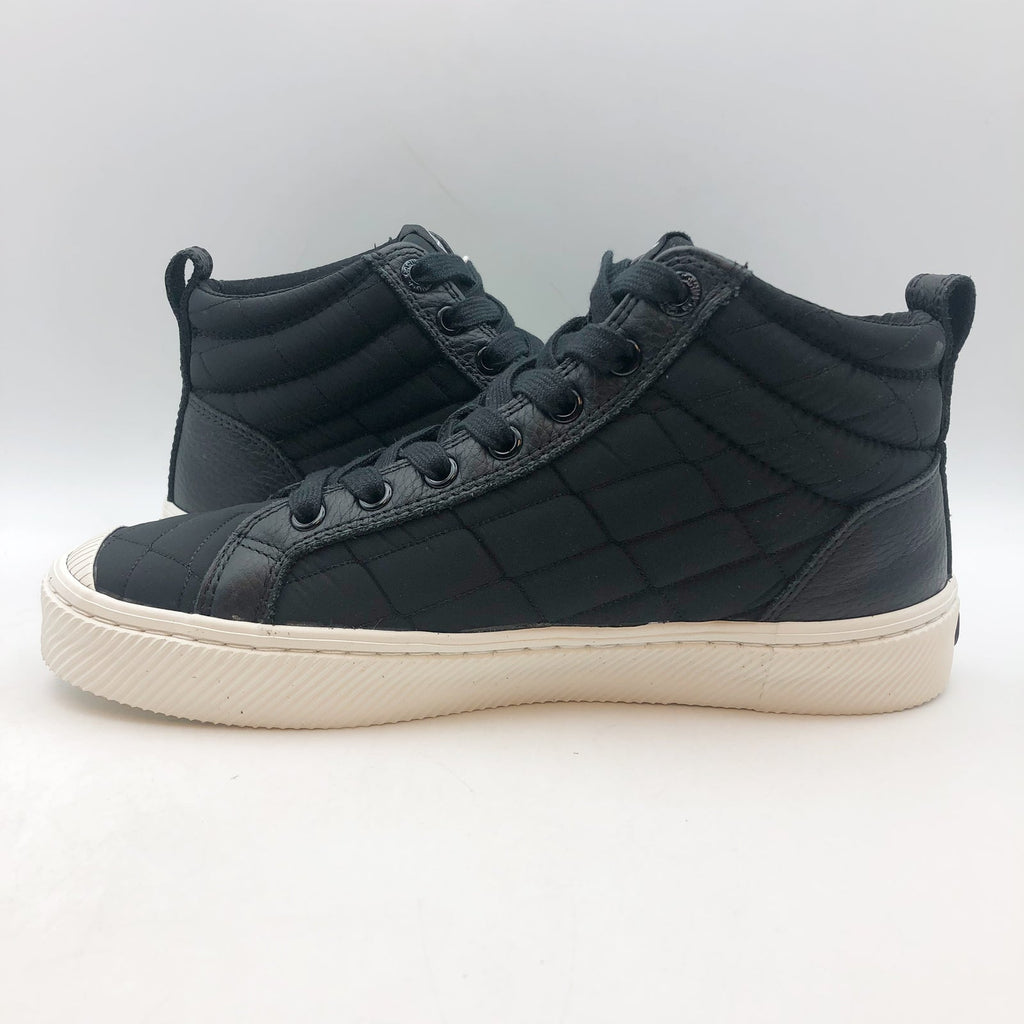 Cariuma Womens OCA High Sneakers Size 8 EU 9 Black Quilted Premium Leather NIB