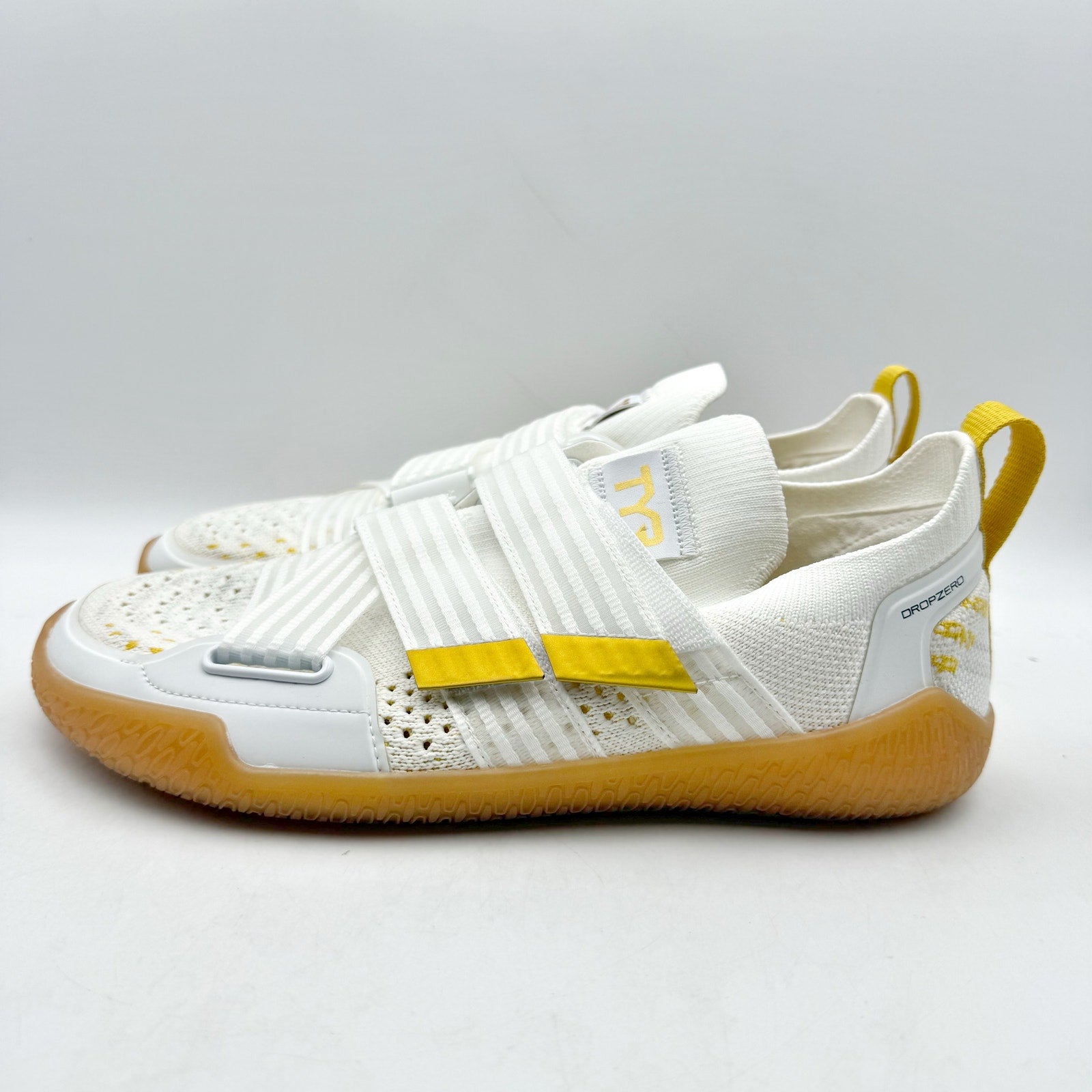 TYR Mens Dz Bf Stabstrap Running Sneakers US 8 White Gold Athletic NIB