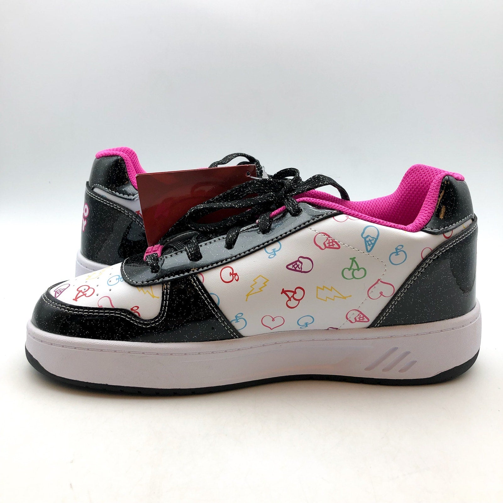 Heelys Hello Kitty Kama Sneakers BIG KIDS 7 Womens 8 WIDE Black White Wheels NIB