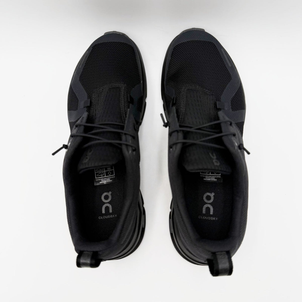 On Kids Cloud Sky Athletic Shoes Youth Size 5 EU 37.5 All Black NIB