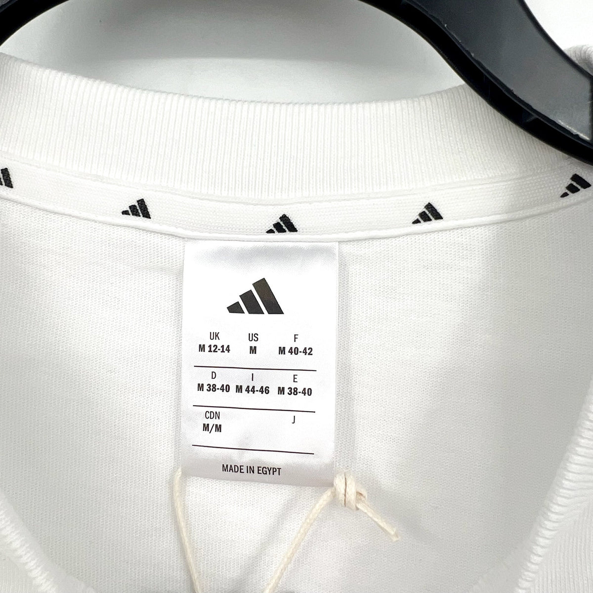 ADIDAS Women's Essentials Linear Single Tee Medium White Short Sleeve Logo NWT