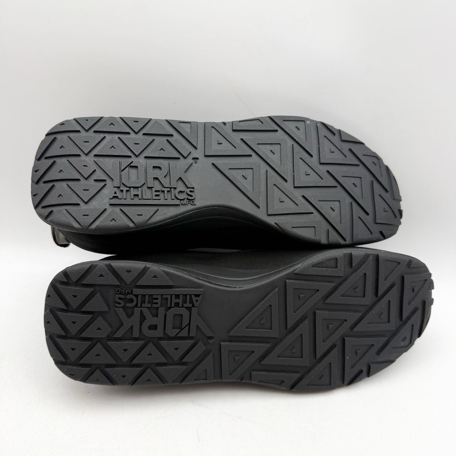 YORK The Gail Slip On Sneakers Mens 8 Womens 9.5 Black Recovery Trainer NIB
