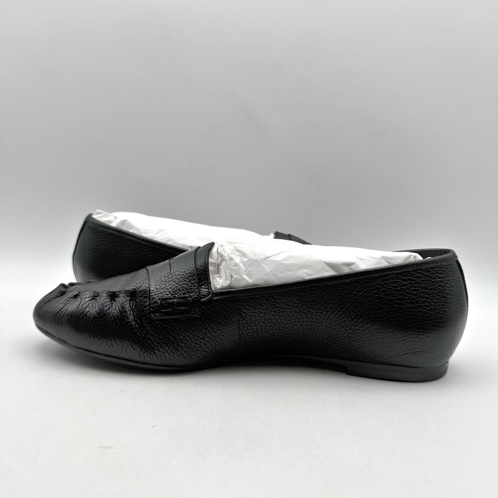 Bernardo Womens Sage Flats US 8.5 M Black Leather Slip On NIB