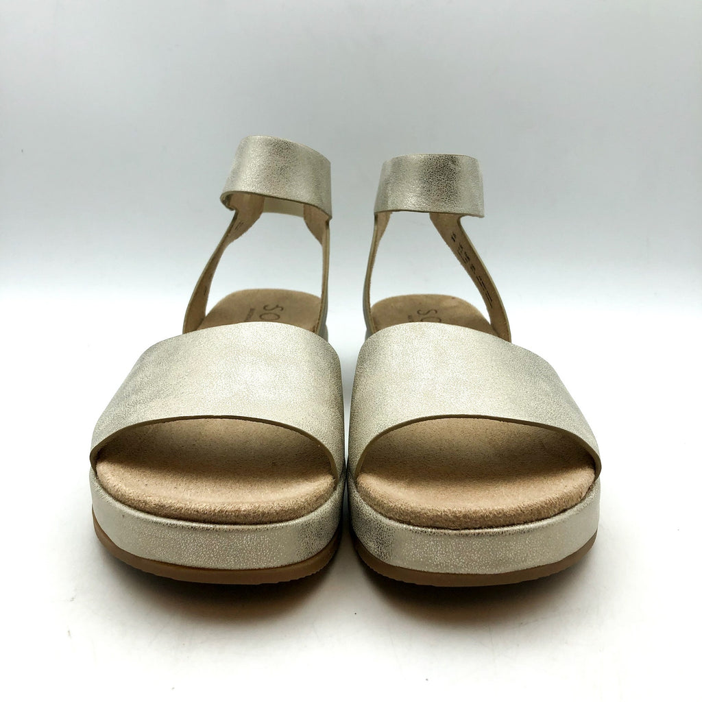 Soul Naturalizer Womens Deara Platform Flat Sandals 9.5 WIDE Gold Leather NIB