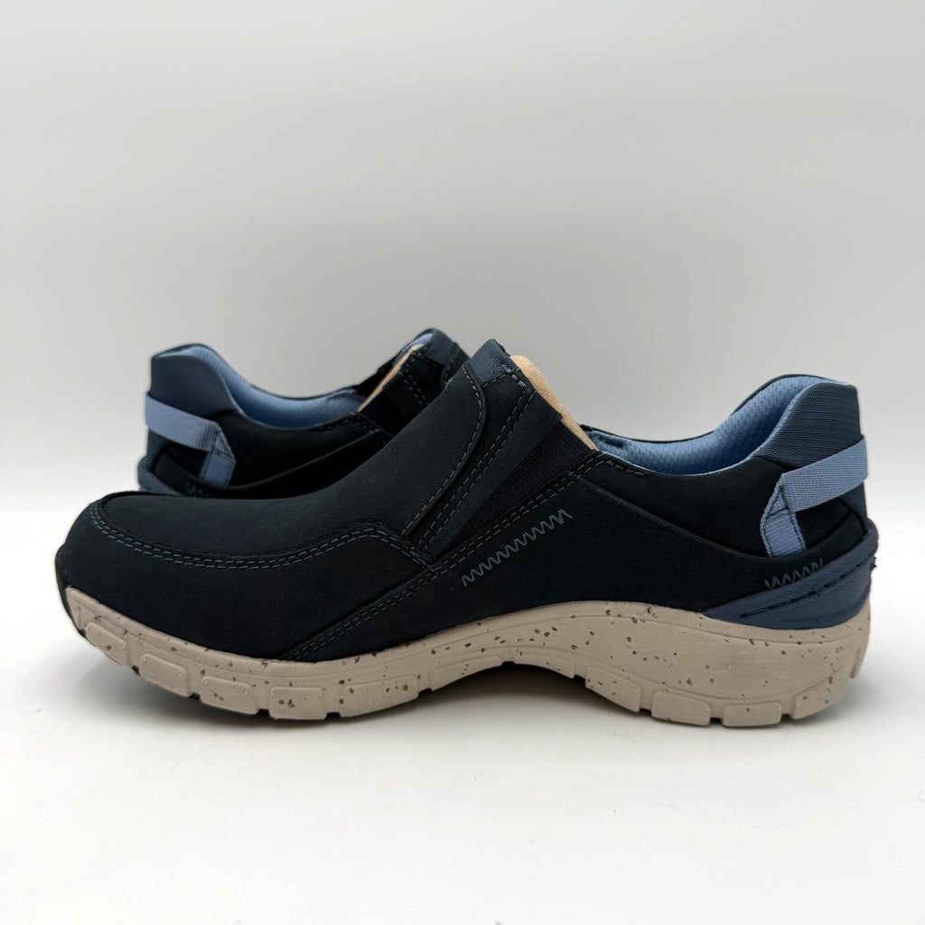 Clarks Womens Wave Plateau AP Sneakers Size 7.5 Wide EU 38 Navy Blue Nubuck NIB