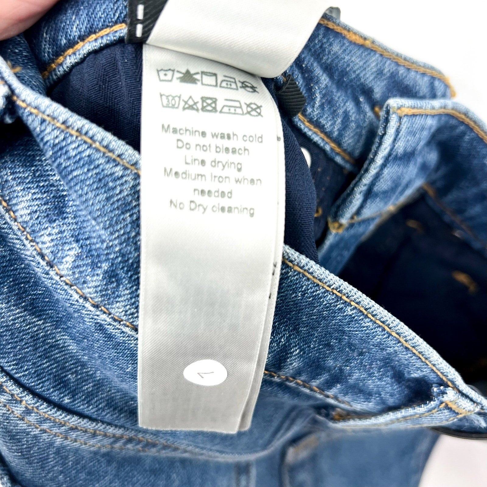 7 FOR ALL MANKIND Womens Logan Stovepipe Cuffed Jeans Size 24 US 0 Blue NWT