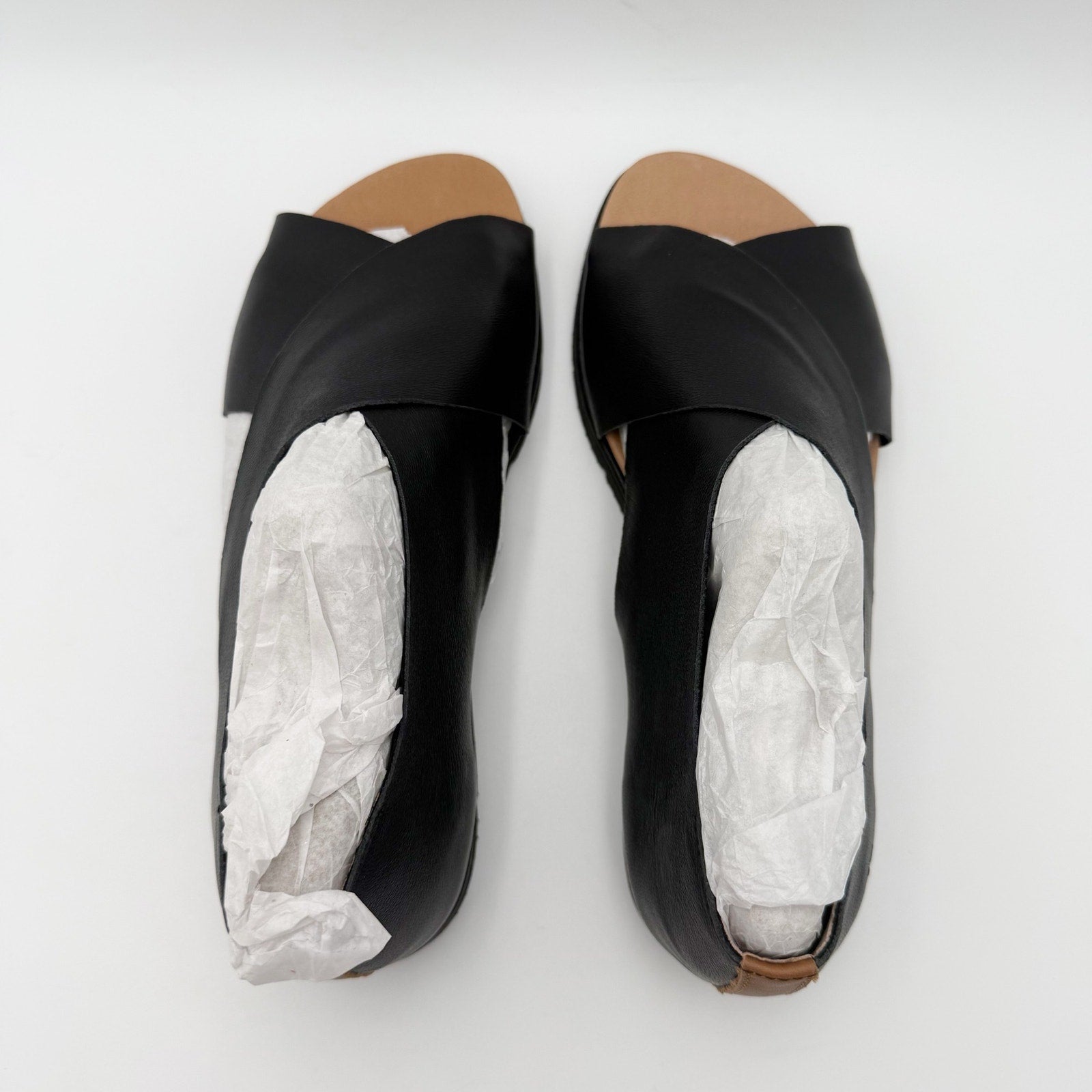 Gentle Souls Kenneth Cole Womens Leslie Sandals Size 8.5 Black Leather NIB