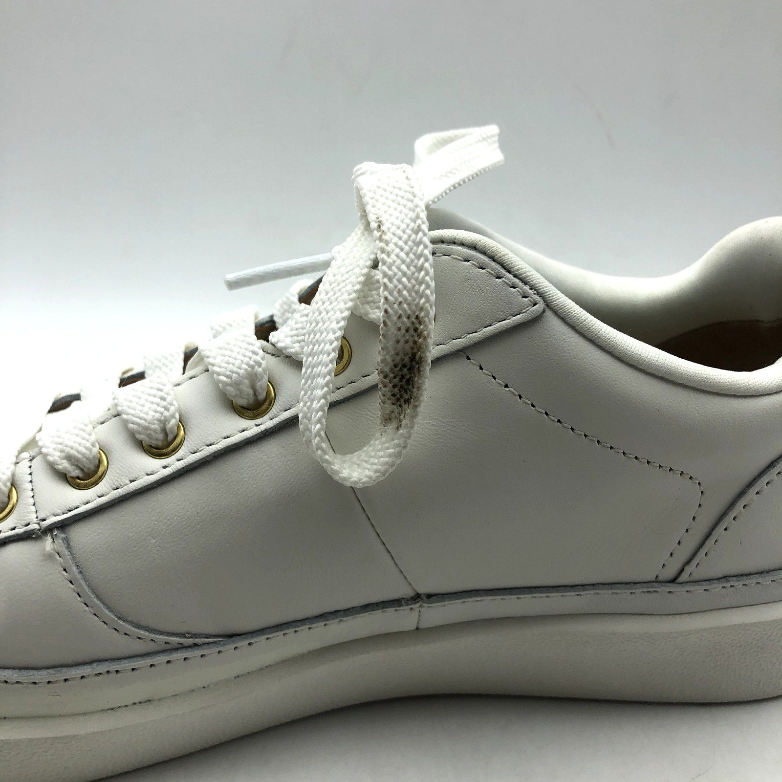 Vionic Womens Elise Casual Sneakers US 8 Wide EU 38.5 White Leather NIB