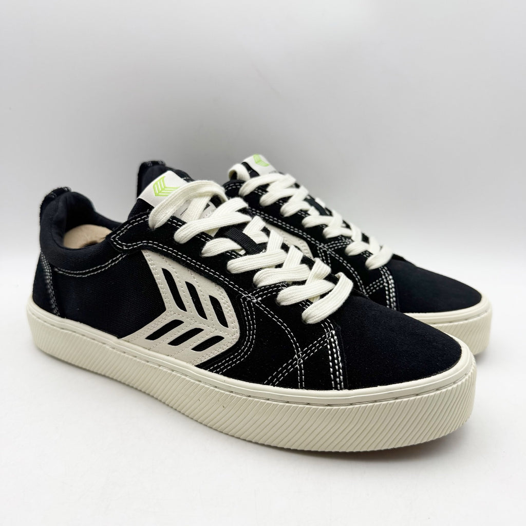 CARIUMA Catiba Pro Low Sneakers MENS 8.5 WOMENS 10 Black White Canvas NIB