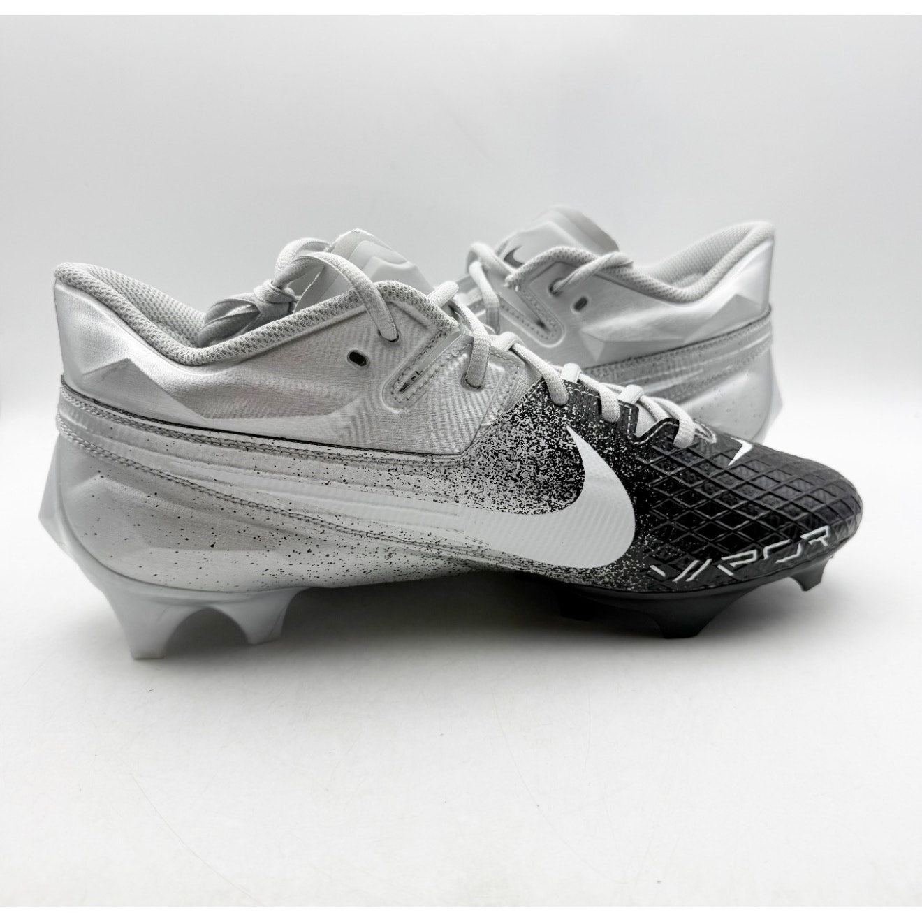 Nike Men Vapor Edge Elite 360 2 Molded Football Cleats US 10.5 Silver Black NWOB