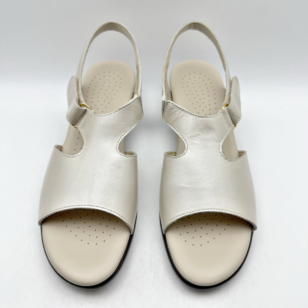 SAS Womens Suntimer Heeled Sandal US 11 Narrow Cream Leather NIB