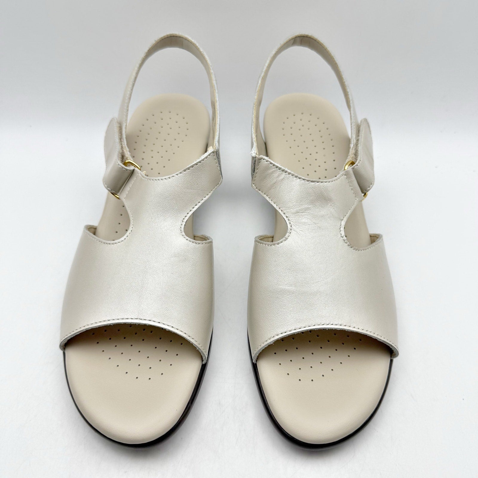 SAS Womens Suntimer Heeled Sandal US 11 Narrow Cream Leather NIB