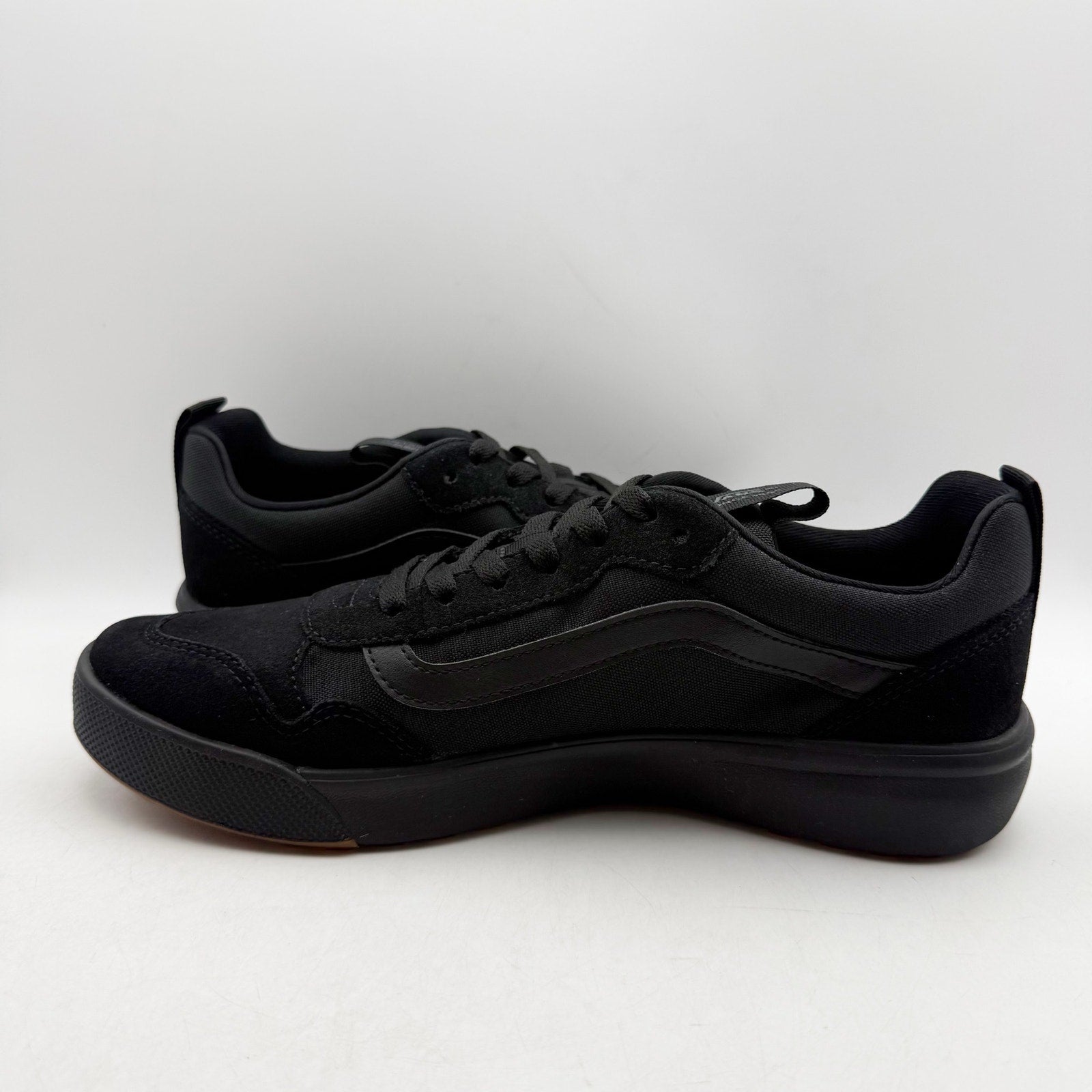 VANS Mens Range EXP Casual Sneakers Size 10.5 Black Suede Lace Up NWOB