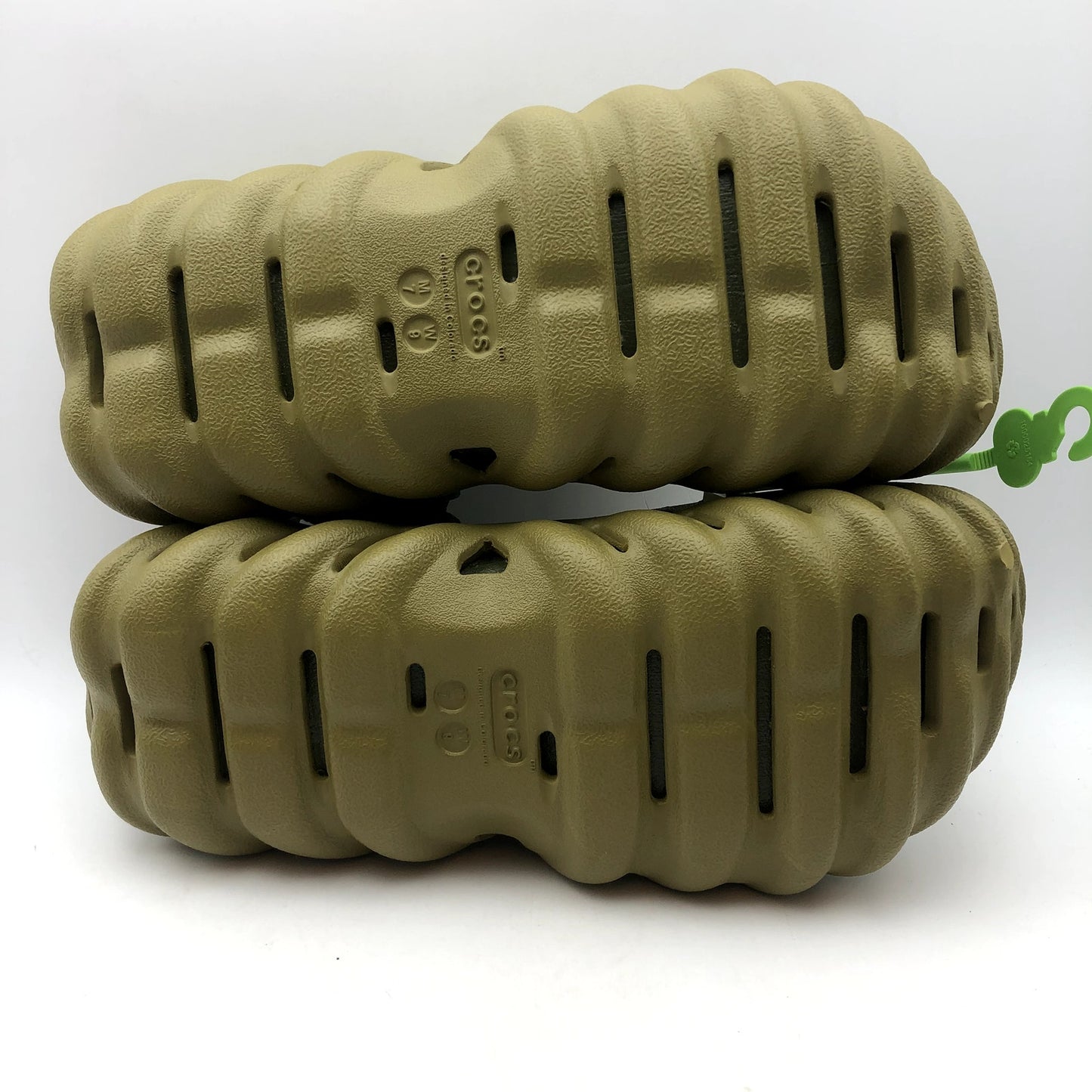 Crocs Unisex Echo Clogs Mens 7 Womens 9 EU 39 Green NWOB