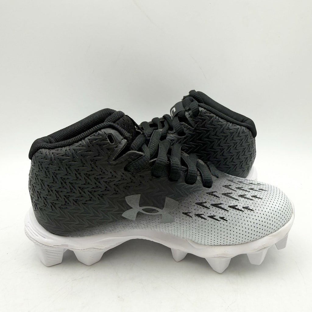 Under Armour Boys 10 Spotlight Franchise RM 4.0 Football Cleats Black White NIB