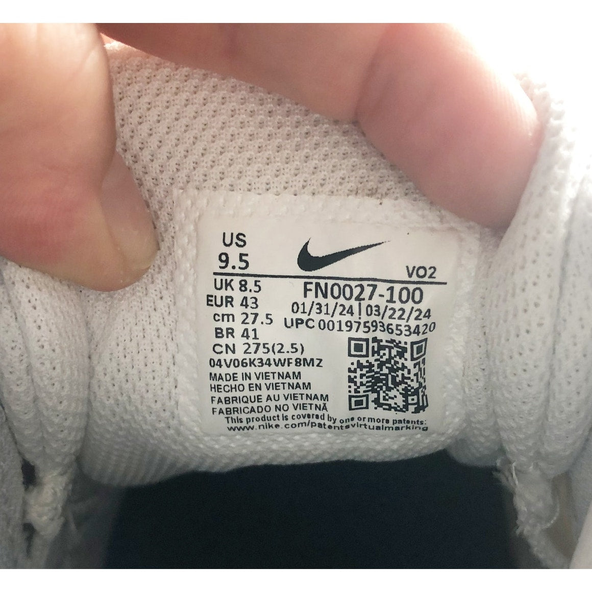 Nike Alpha Menace Mens 4 Varsity Molded Football Cleats 9.5 White Black NWOB