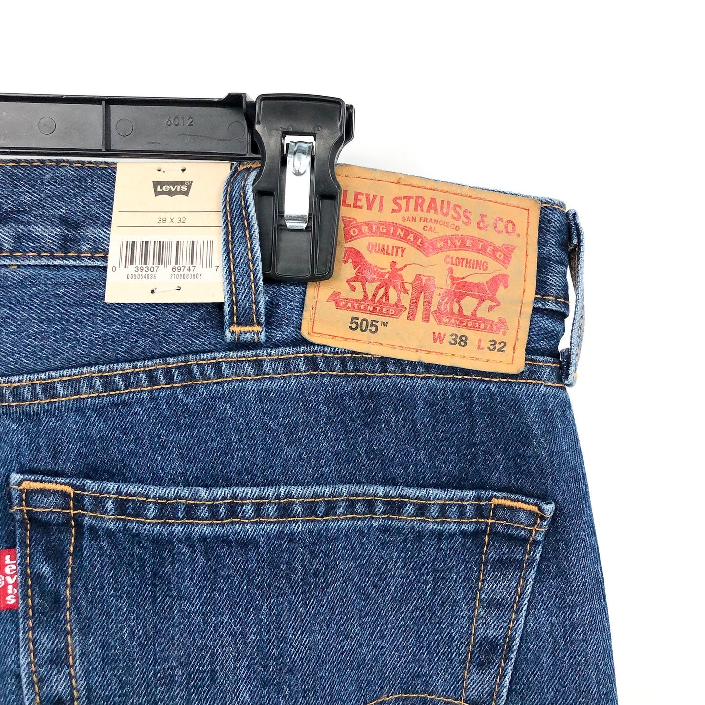 LEVI'S Mens 505 Regular Fit Jeans 38x32 Dark Stonewash Blue Non-Stretch NWT