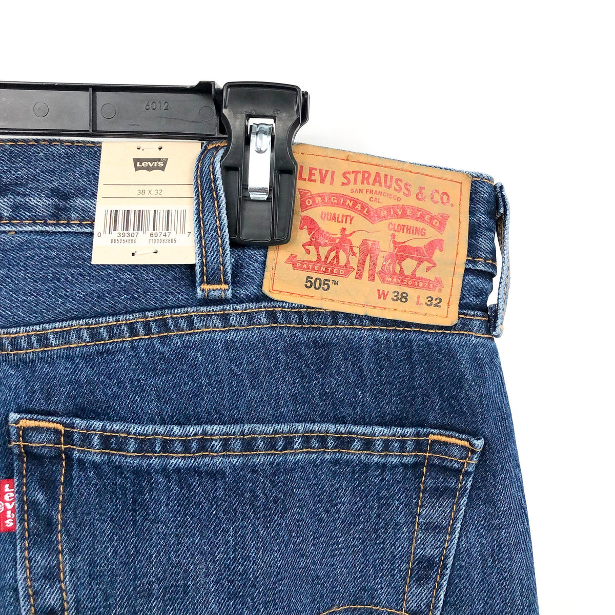 LEVI'S Mens 505 Regular Fit Jeans 38x32 Dark Stonewash Blue 00505-4886 NWT