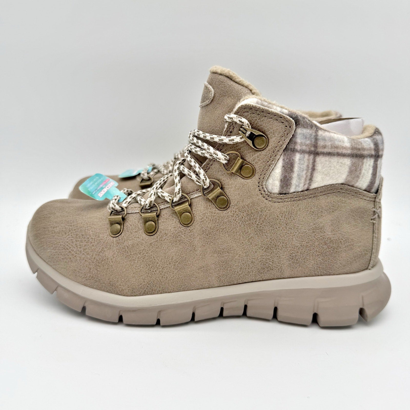 Skechers Womens Synergy Hiking Boot US 5.5 EU 35.5 Taupe Water Repellent NIB