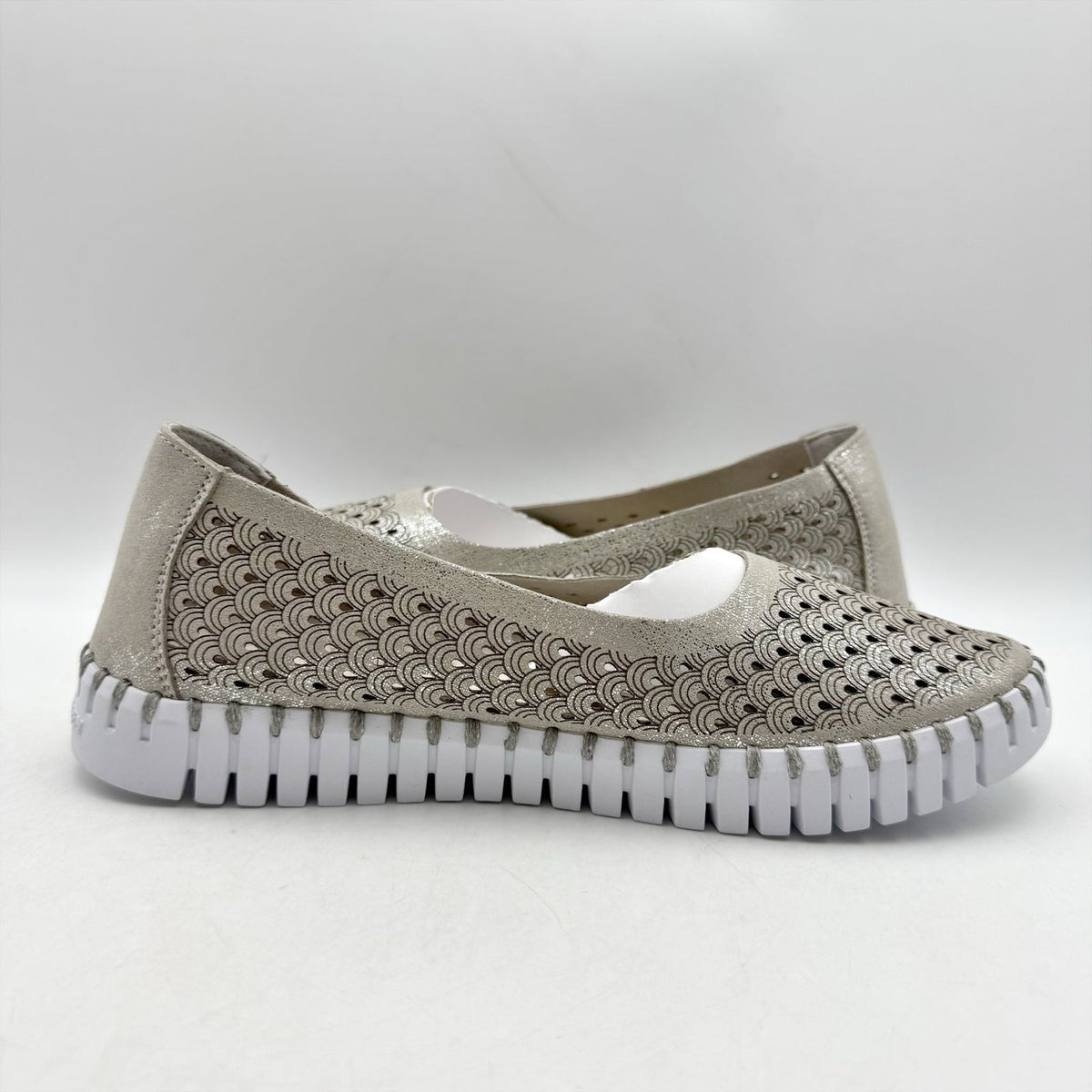 ILSE JACOBSEN Womens Tulip 0026 Ballet Flats EU 37 US 6 Silver Glitter NWOB