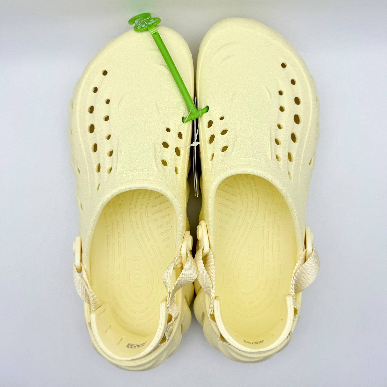 Crocs Unisex Echo Clogs Mens 10 Womens 11 EU 45.5 Cream NWOB