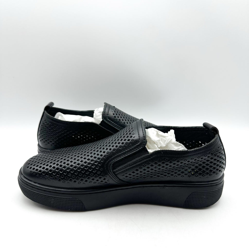 Propet Womens Kate Casual Sneaker Size 7.5 Black Perforated Leather Slip-On NWOB