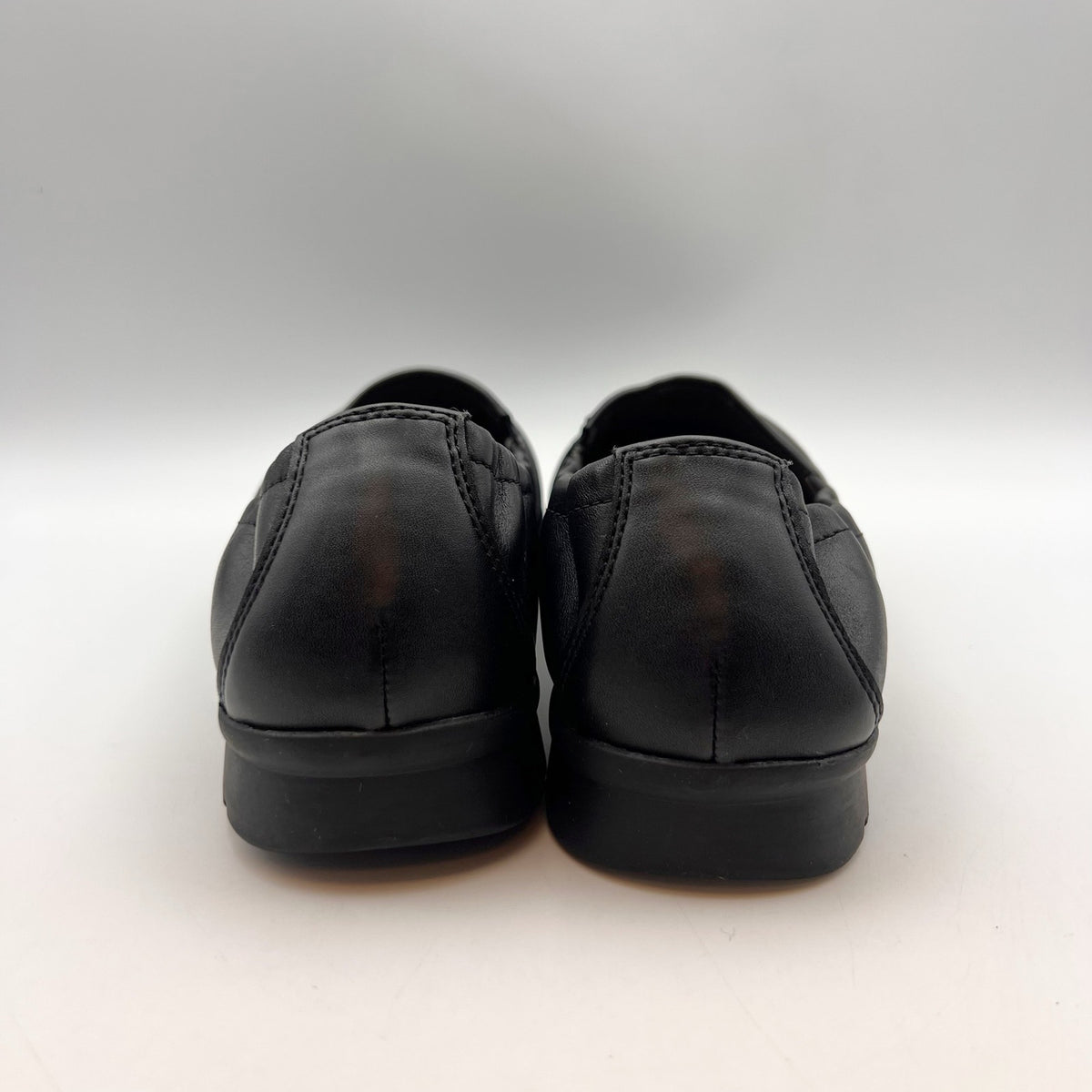 Clarks Womens Jenette Ruby Flats Size 9 M EU 40 Black Leather Slip-On NIB