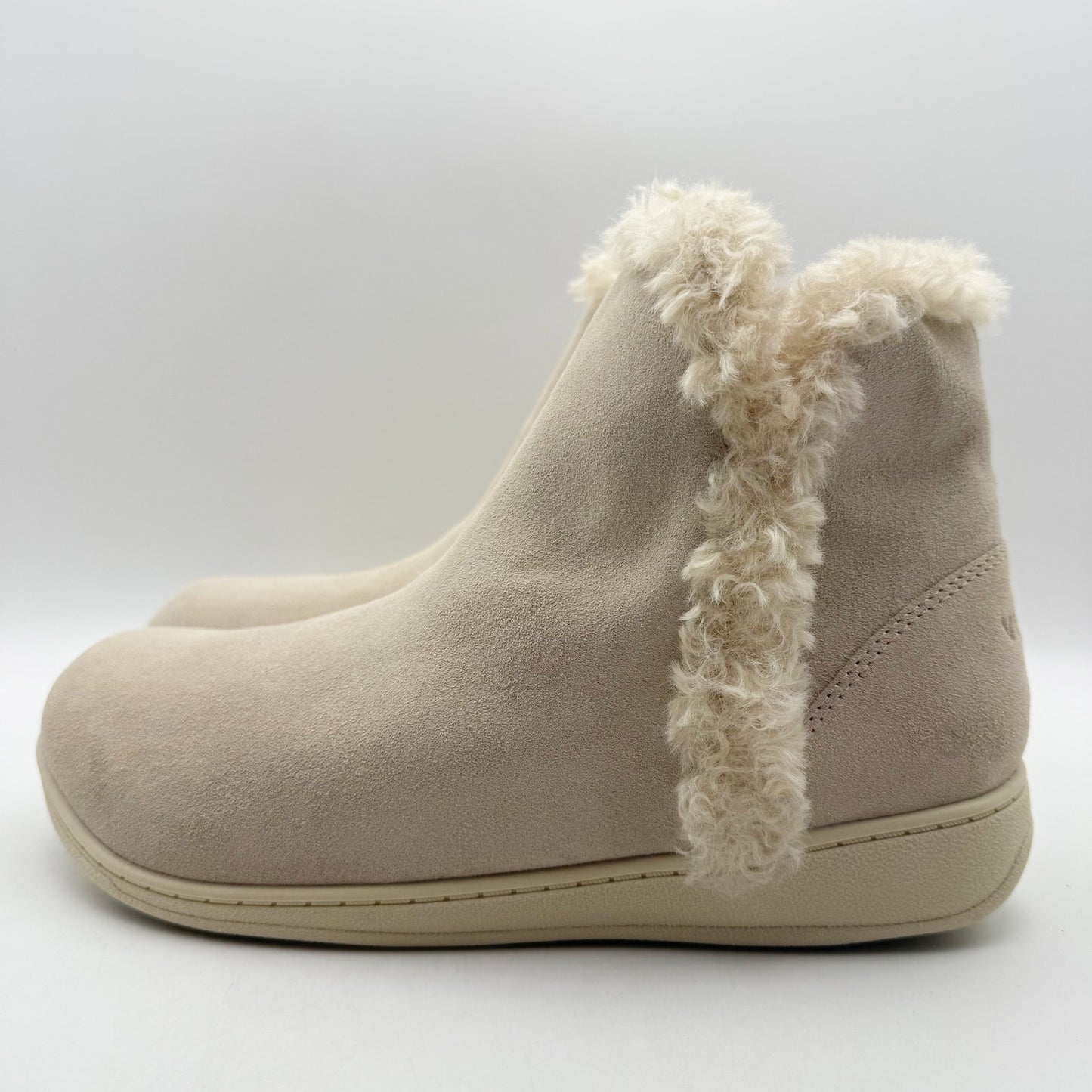 Vionic Womens Unwind Booties US 9 M EU 40 Cream Oatmeal Suede NIB