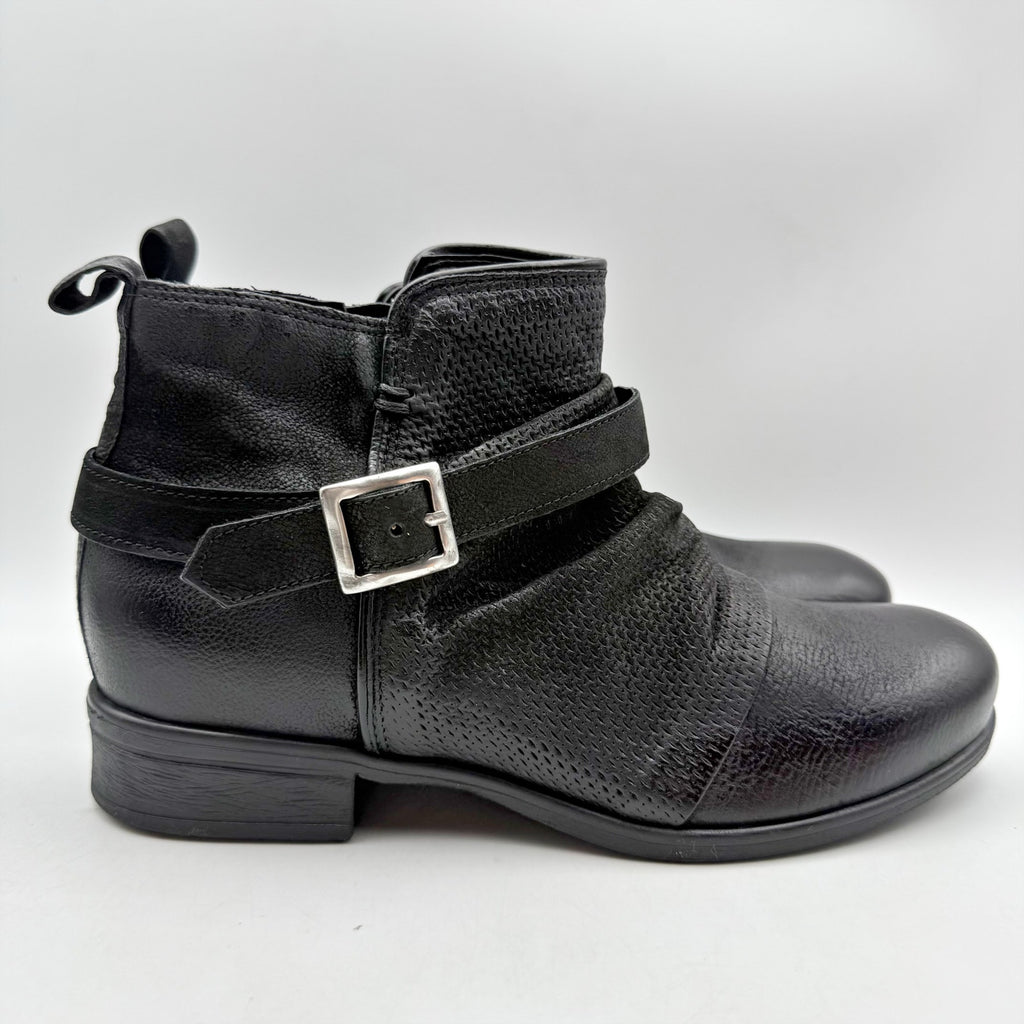 Miz Mooz Womens Suzy Ankle Bootie EU 39 US 8.5-9 Black Leather Boots NIB