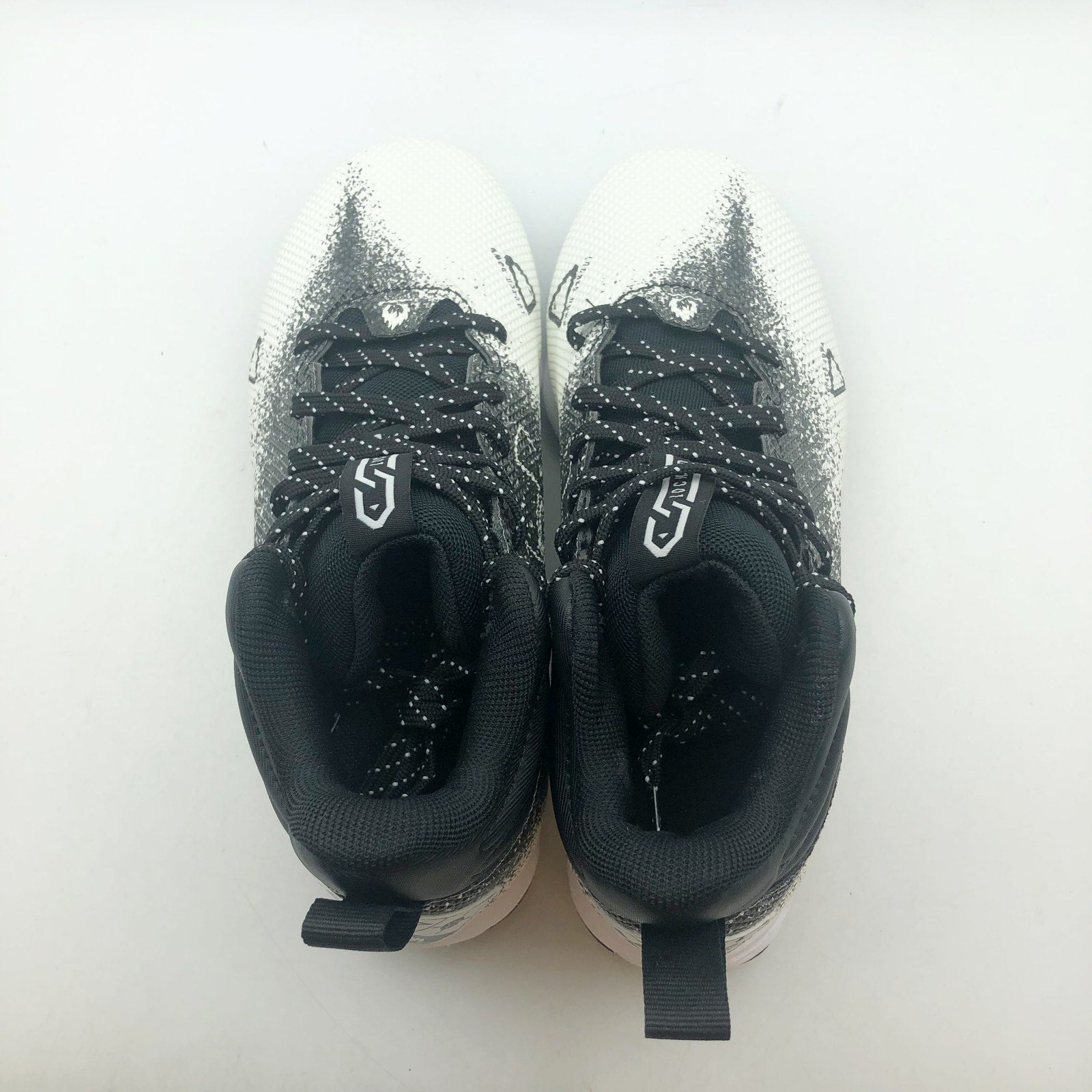 Under Armour Boys Spotlight Franchise RM 2.0 Football Cleats Size 4.5 Black NWOB
