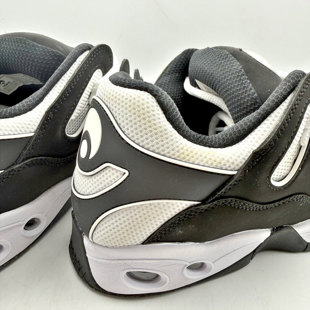 Osiris Mens D3 OG Sneakers US 12 EU 47 Black White EUC