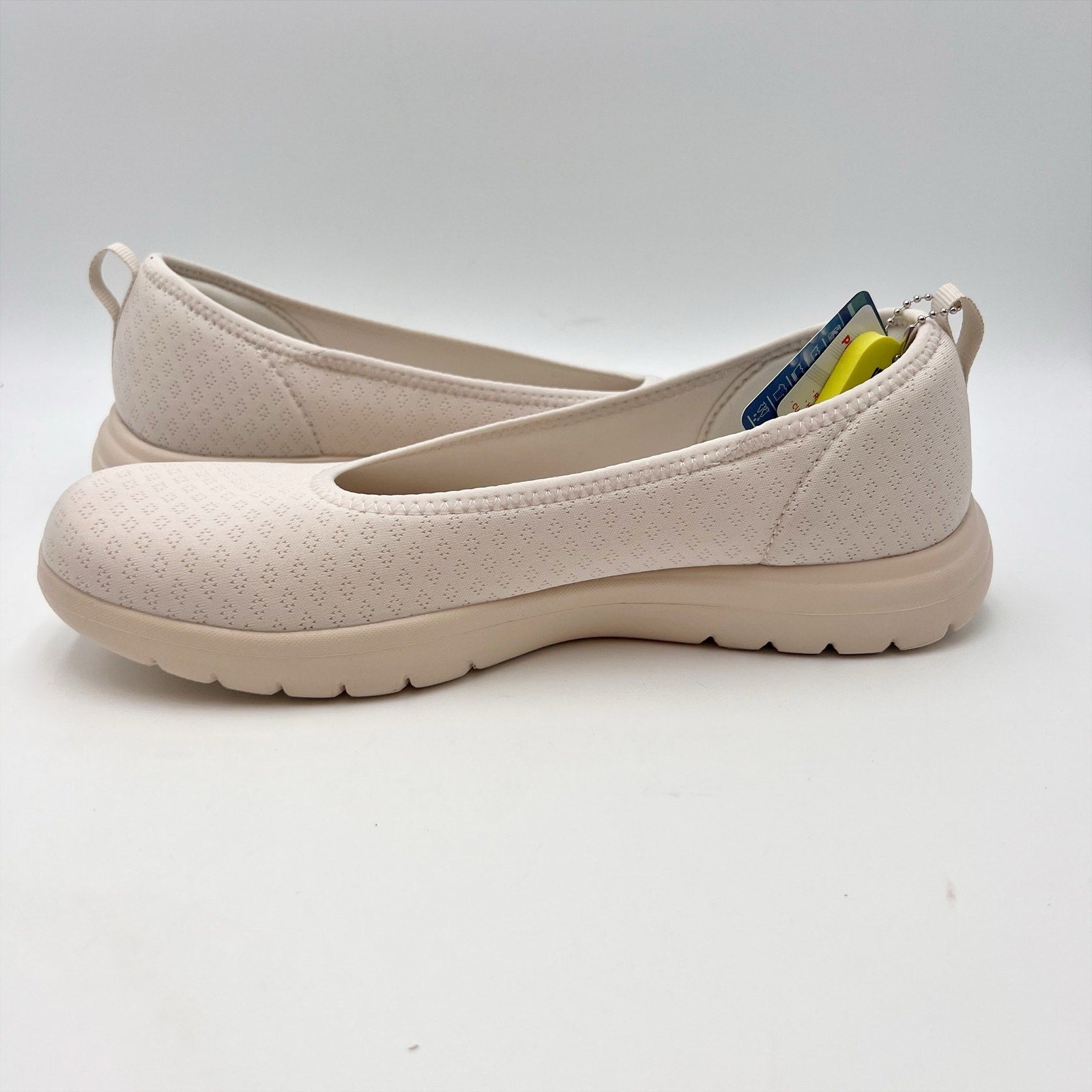 Skechers Womens On The Go Flex Sienna Flat Shoes Size 9 Natural Cream NIB