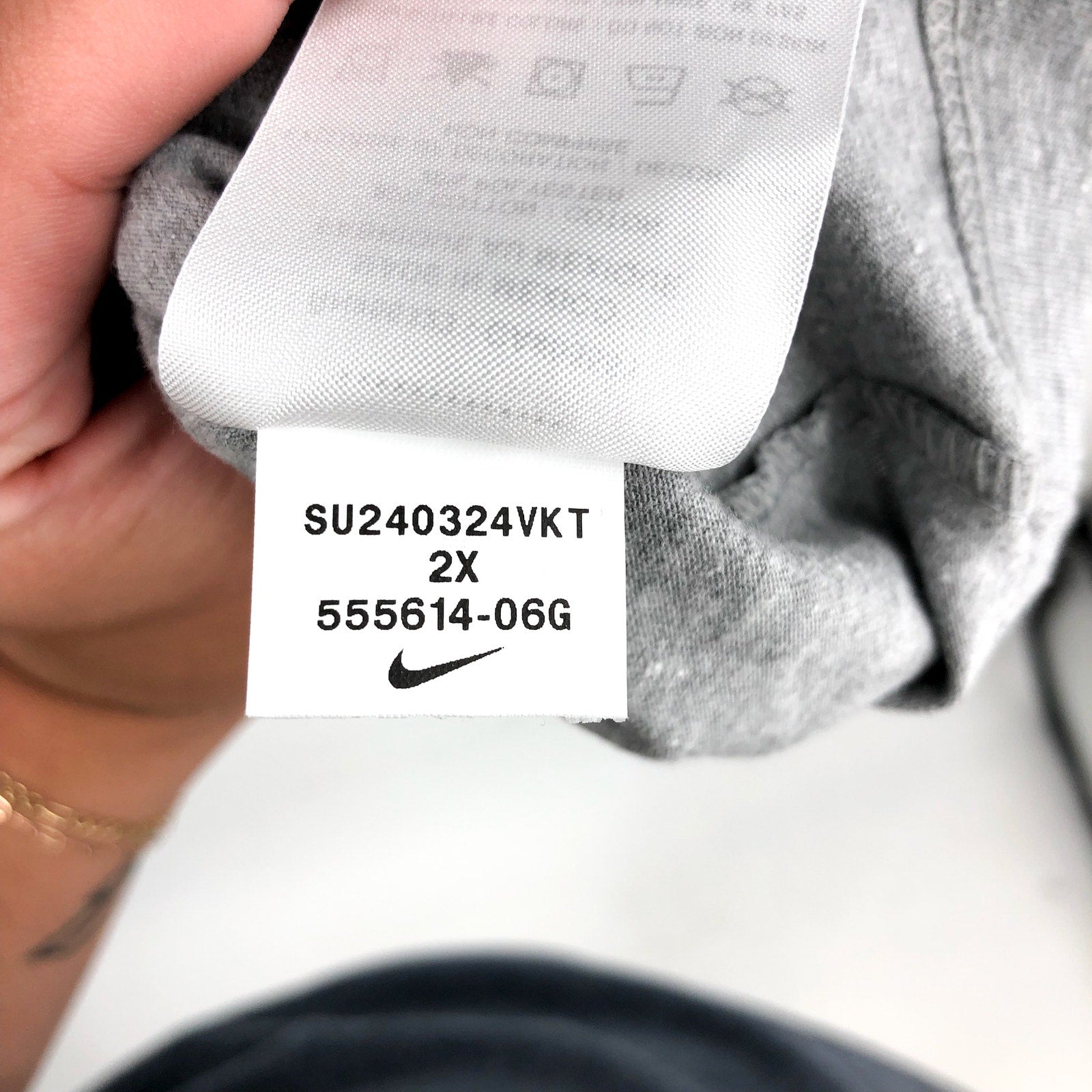 NIKE Women's Club Essential Logo T Shirt 2X Grey Knit Short Sleeve NWT FD0645063