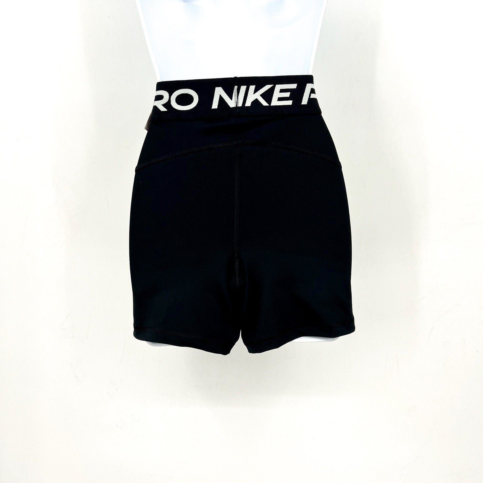 NIKE Pro 365 Dri-FIT Training 3" Mid Rise Bike Shorts Medium Black White NWT