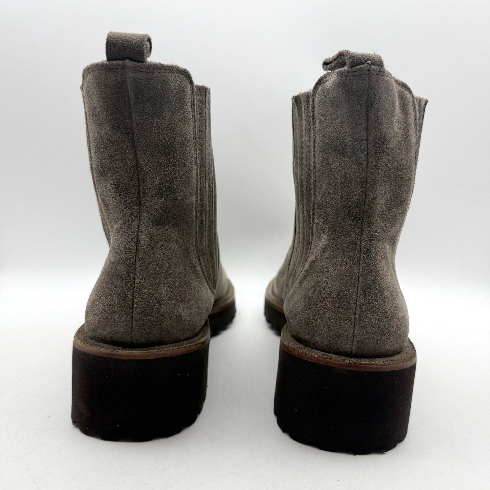 Seychelles Womens Cashew Chelsea Ankle Boots US 7.5 Grey Suede NWOB