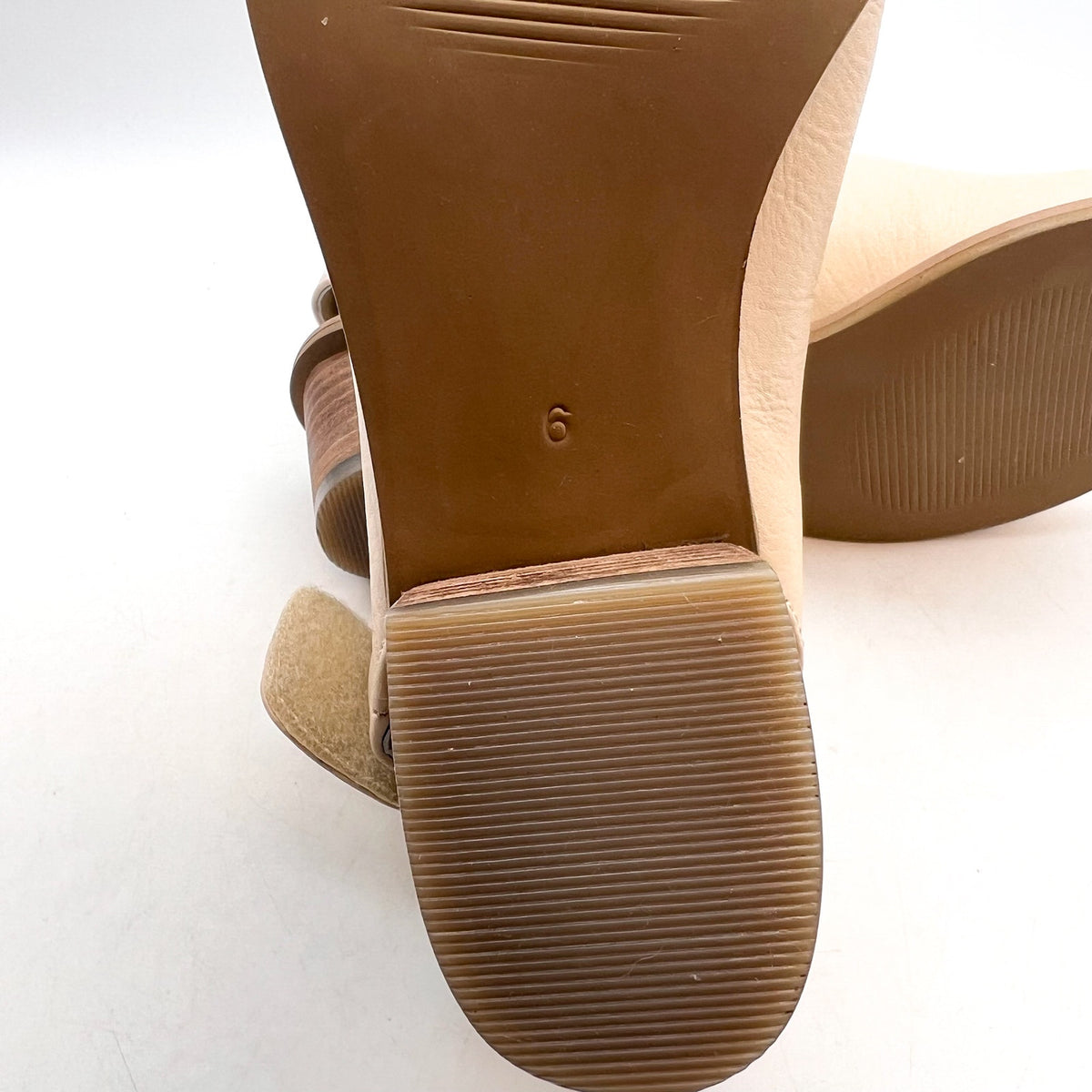 COLDWATER CREEK Women's Houston Peeptoe Sandals Size 6M Tan Leather NWOB