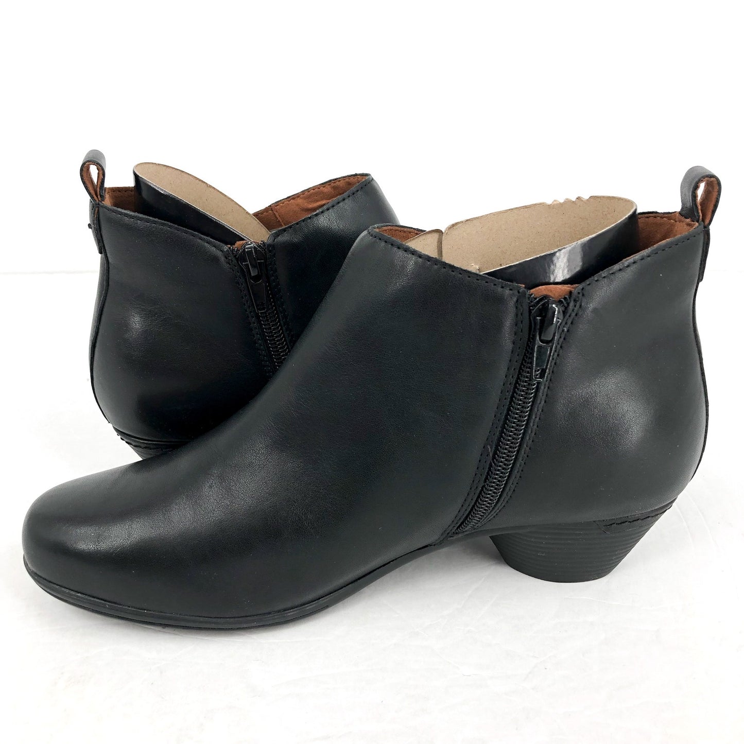 Cobb Hill Womens Larsa Ankle Bootie US 8 Wide EU 38.5 Black Leather NIB