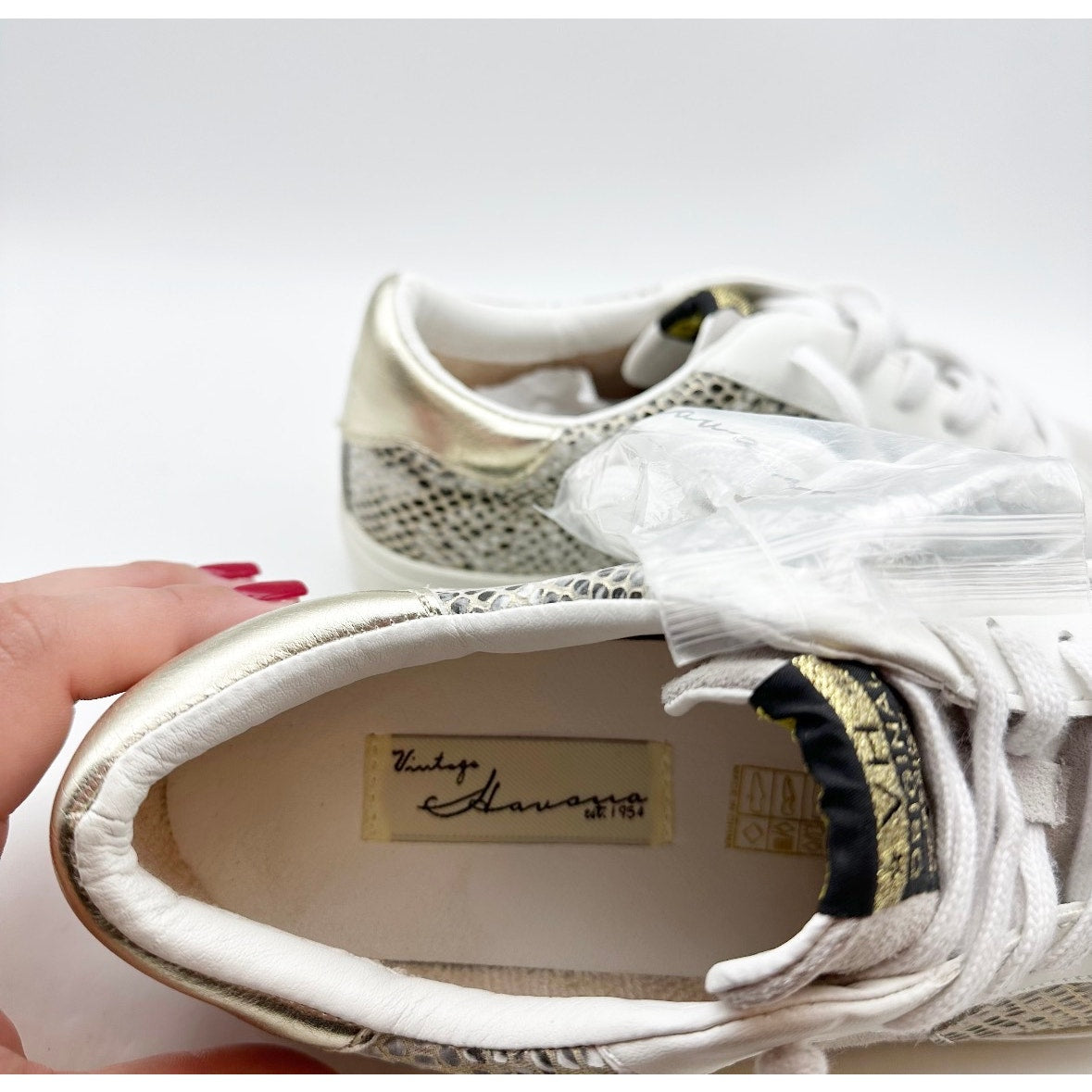 Vintage Havana Womens Kate Fashion Sneakers Size 8.5 Gold Snake Multi NWOB
