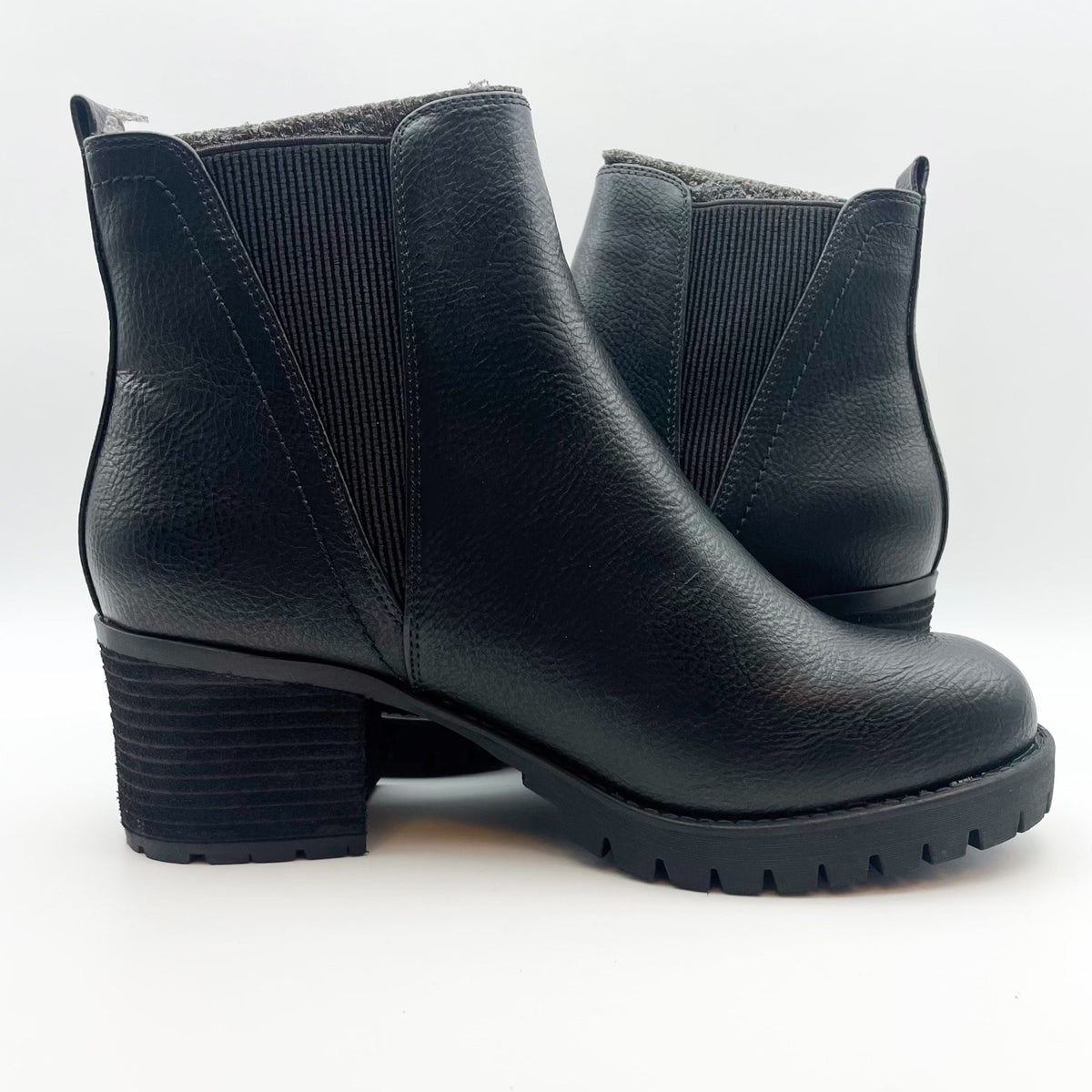 MIA Women's Jody Chelsea Boots Size 9 Medium Black Vegan Leather Lug Sole NIB