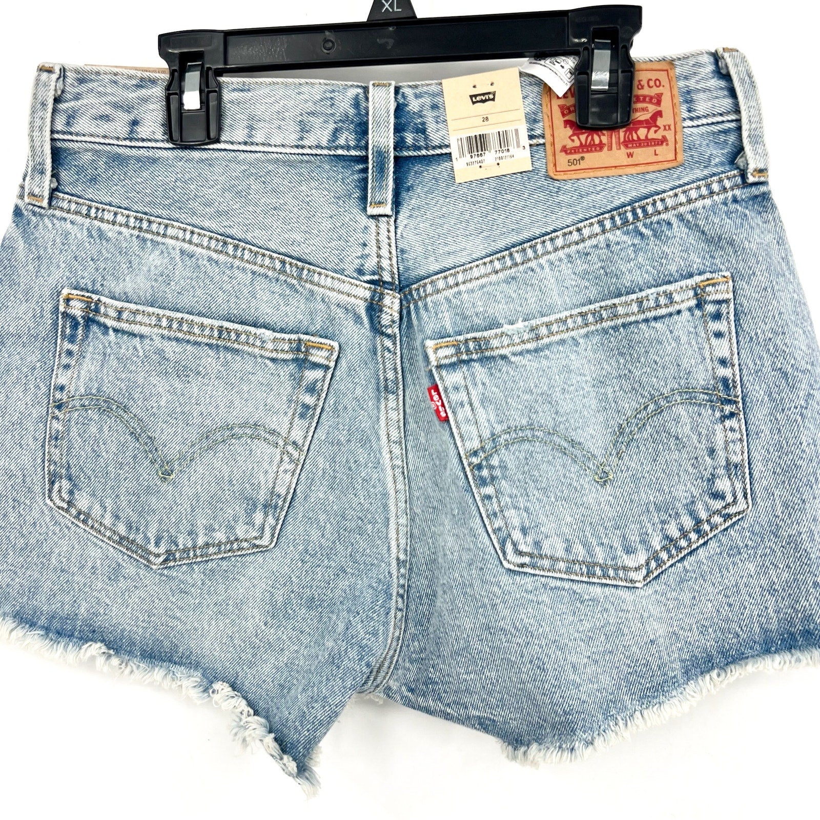 LEVI'S Womens 501 Original Fit Denim Shorts Size 28 US 6 Blue 56327-0407 NWT
