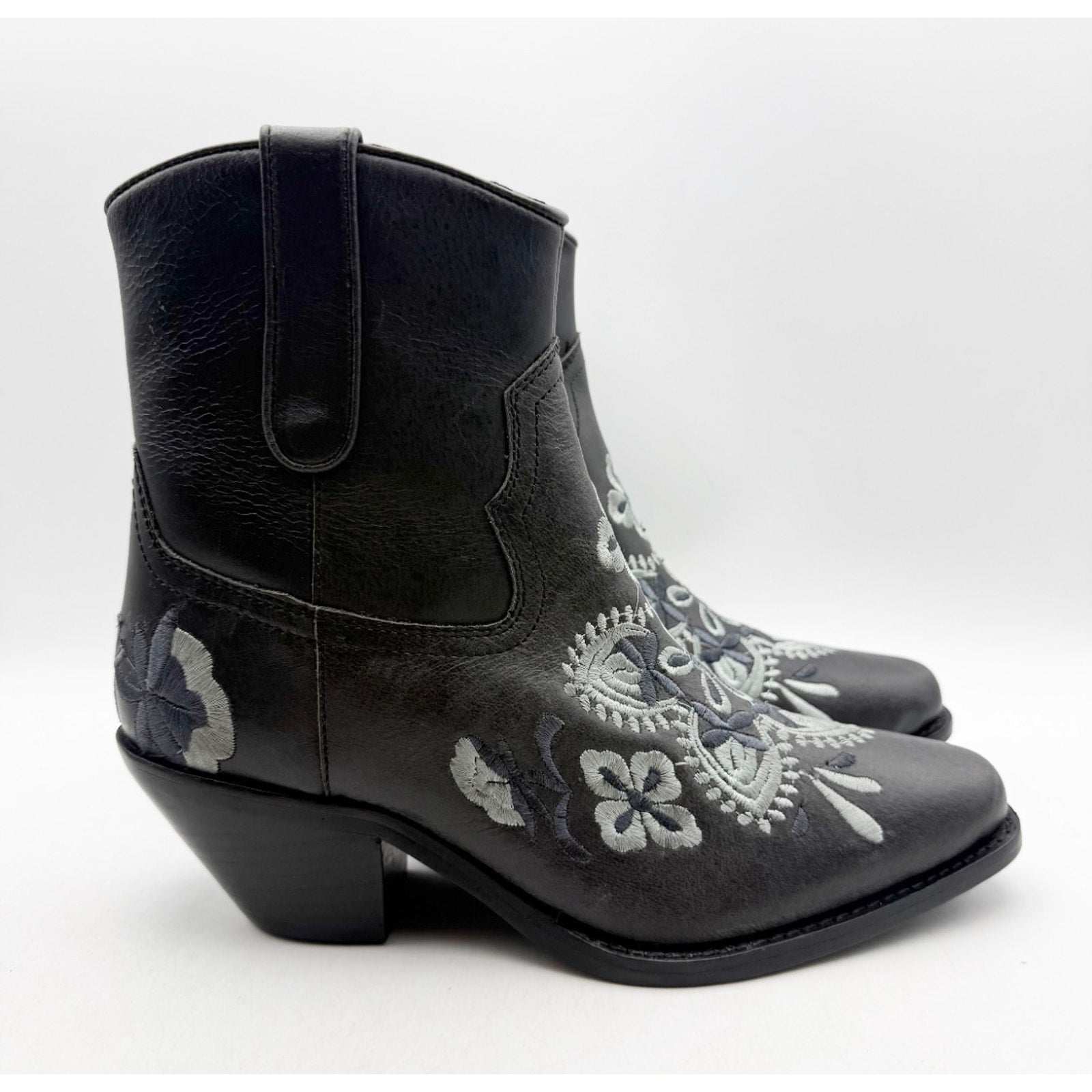 Diba True Women's Cains Ville Western Bootie Size 7M Black Charcoal Leather NWOB