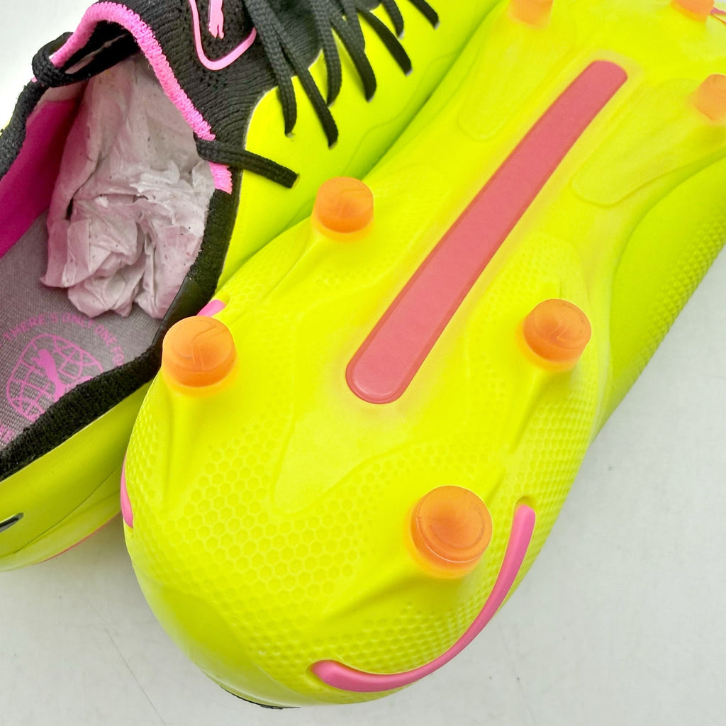 PUMA Mens King Ultimate Soccer Cleats Size 8 EU 40.5 Neon Yellow Athletic NWOB