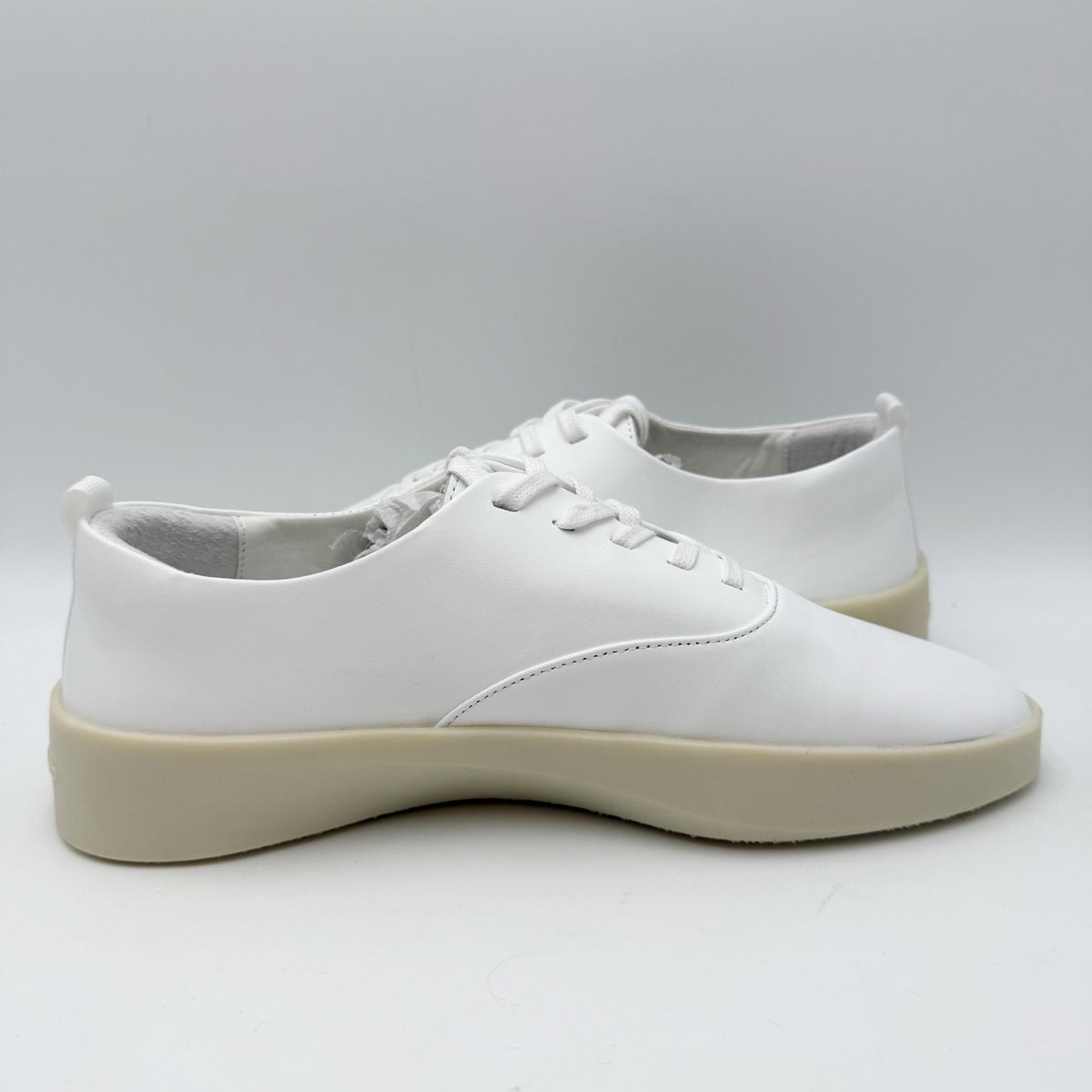 Wolf & Shepherd Cruise Lace Up Sneakers Mens 8 Womens 9.5 White Leather NIB
