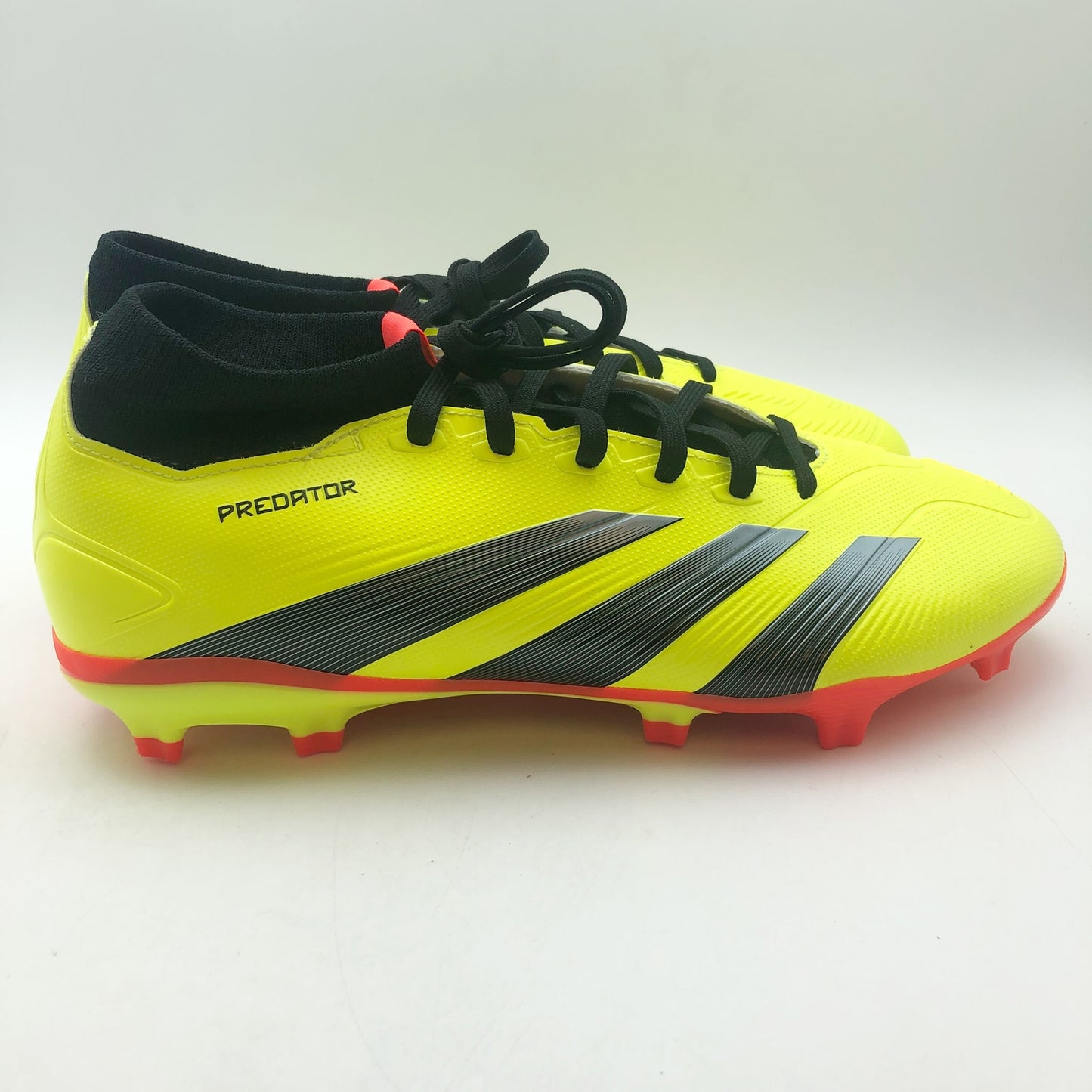 Adidas Men's Predator League Mid Soccer Cleats Size 8  Yellow Black NWOB