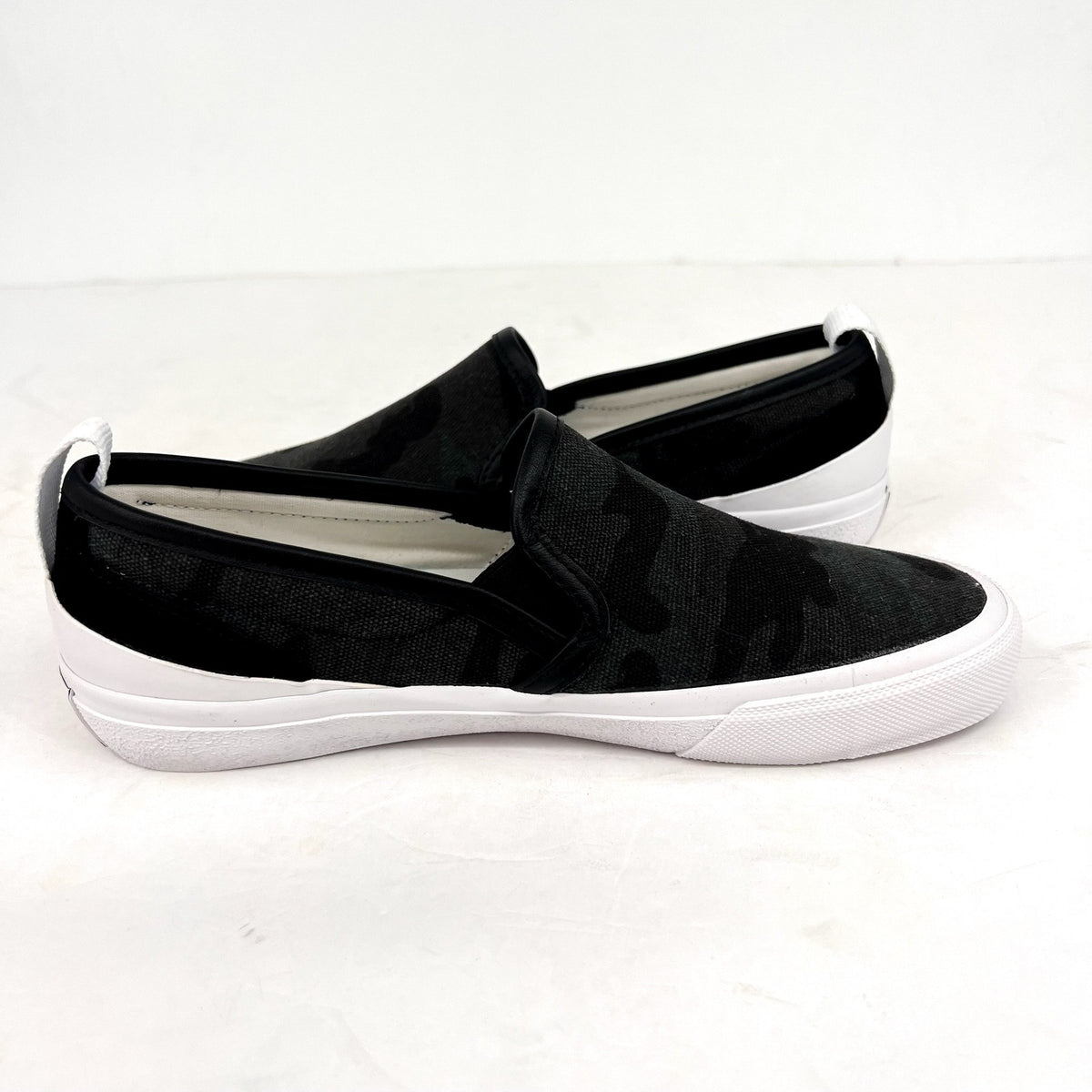 OFFICIAL PROGRAM Mens 7.5 Womens 9 STU-80 Slip On Sneakers Black White Camo NWOB