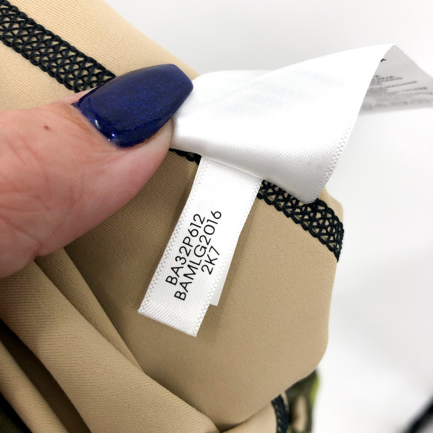 BASS OUTDOOR Women's Rover 7/8 Leggings Green Camo LARGE