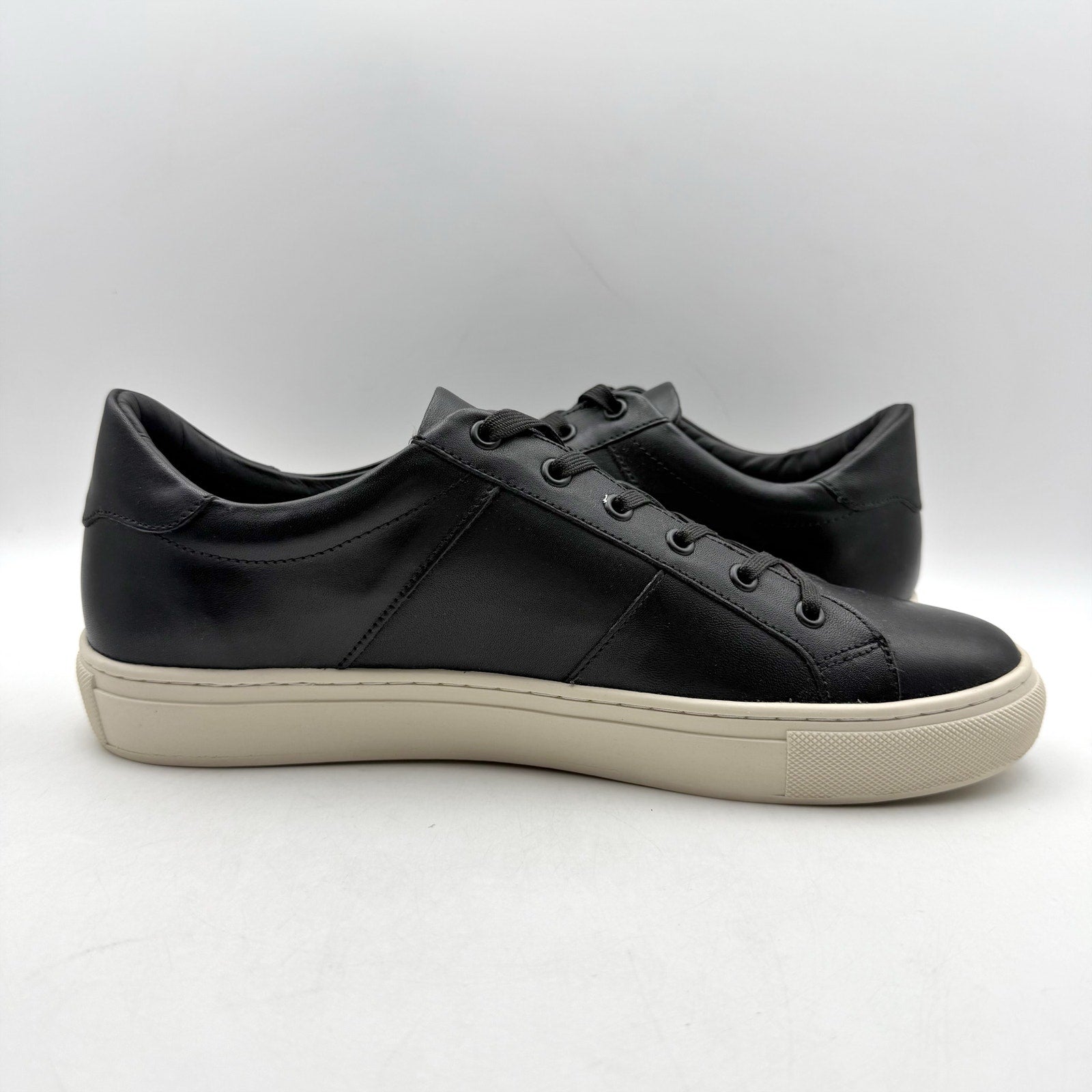 Born Mens Reserve Low Top Sneaker US 9.5 M EU 42.5 Black Leather Lace-Up NIB