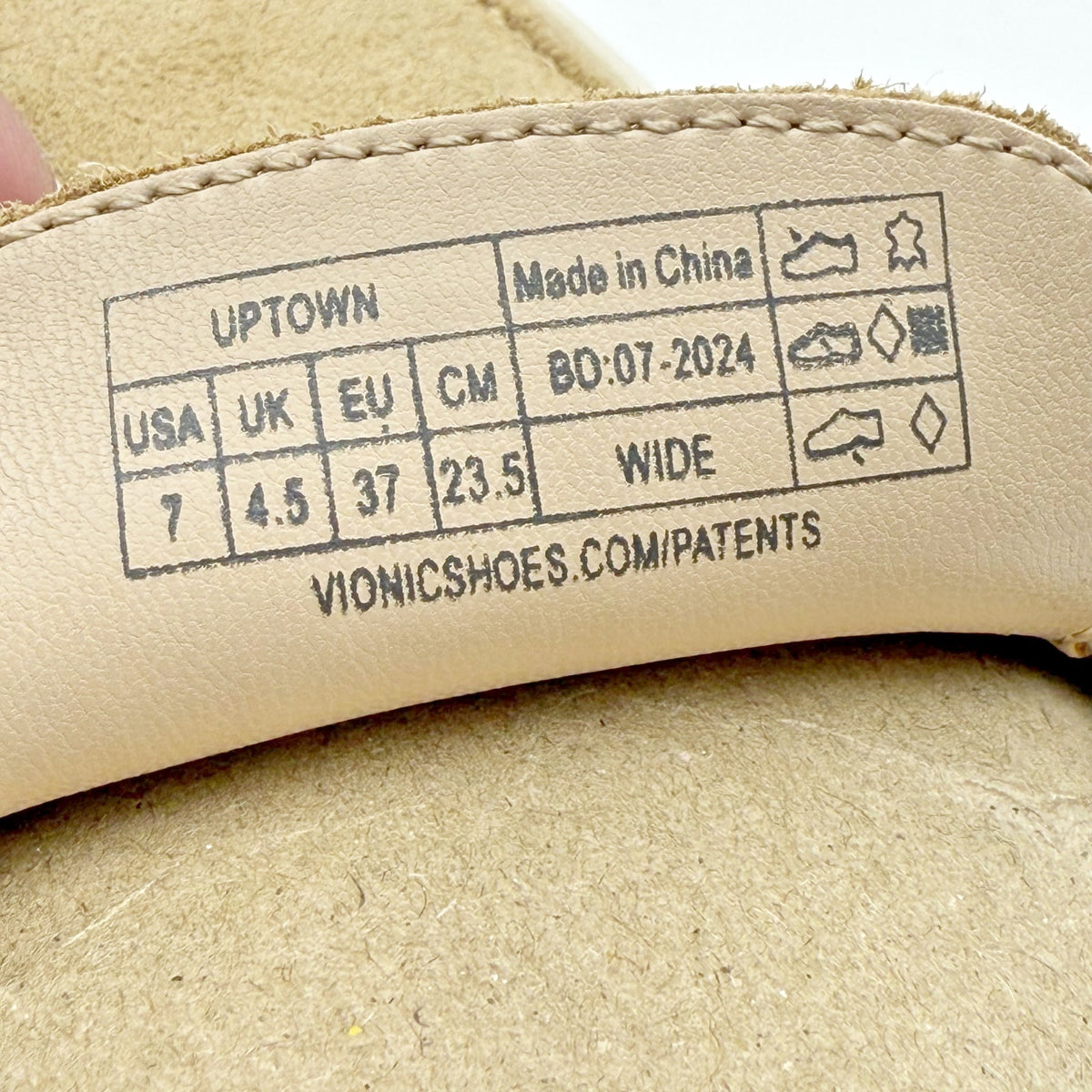 VIONIC Womens Uptown Loafers Size 7 Wide Sand Tan Suede Slip On NIB
