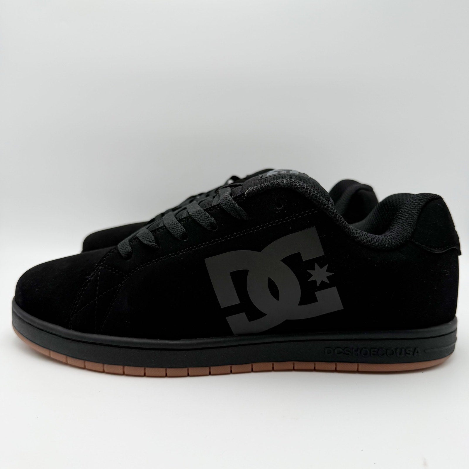 DC Mens Gaveler Low Top Skate Shoes Size 12.5 Black Casual Sneaker NWOB